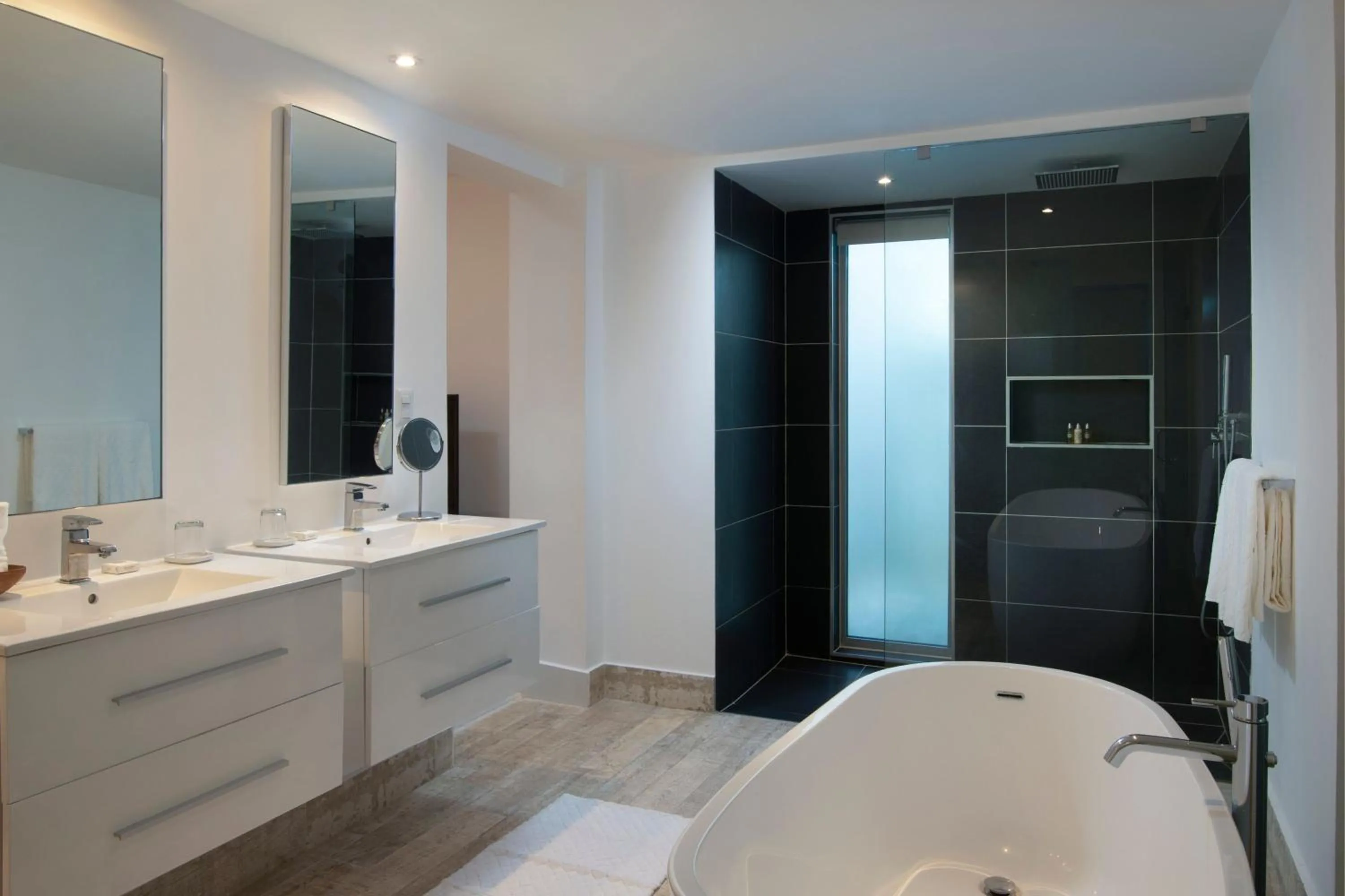 Bathroom in The Ocean Club, a Luxury Collection Resort, Costa Norte