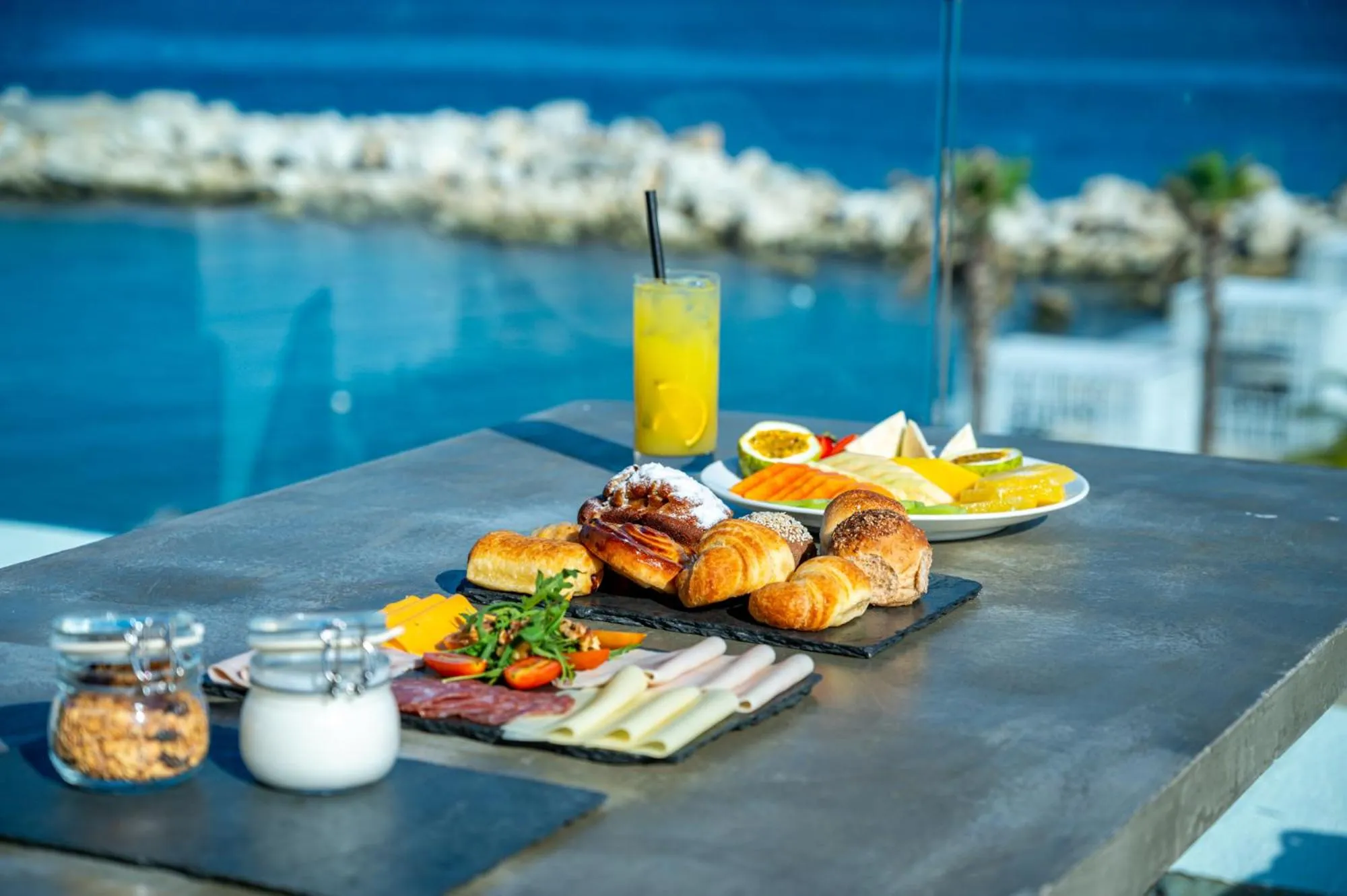 Breakfast in The Ocean Club, a Luxury Collection Resort, Costa Norte