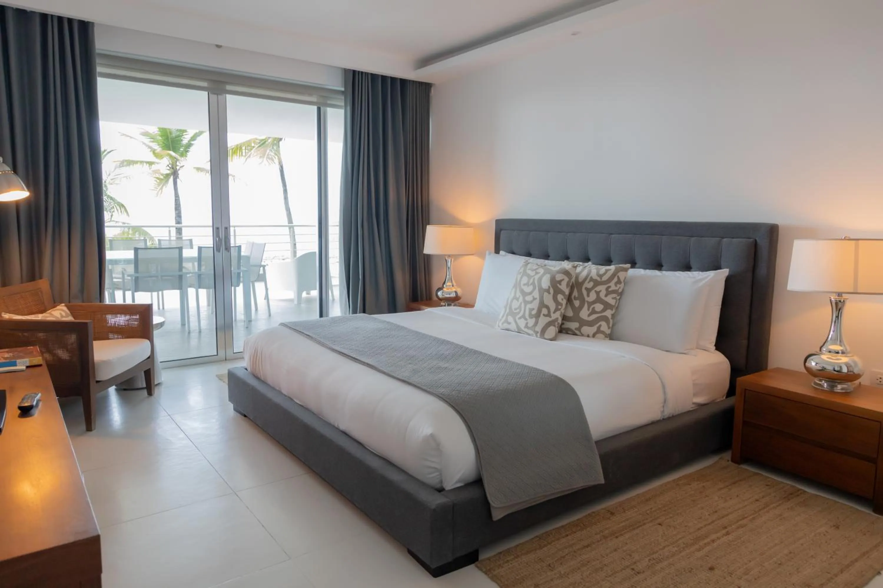 Bedroom, Bed in The Ocean Club, a Luxury Collection Resort, Costa Norte