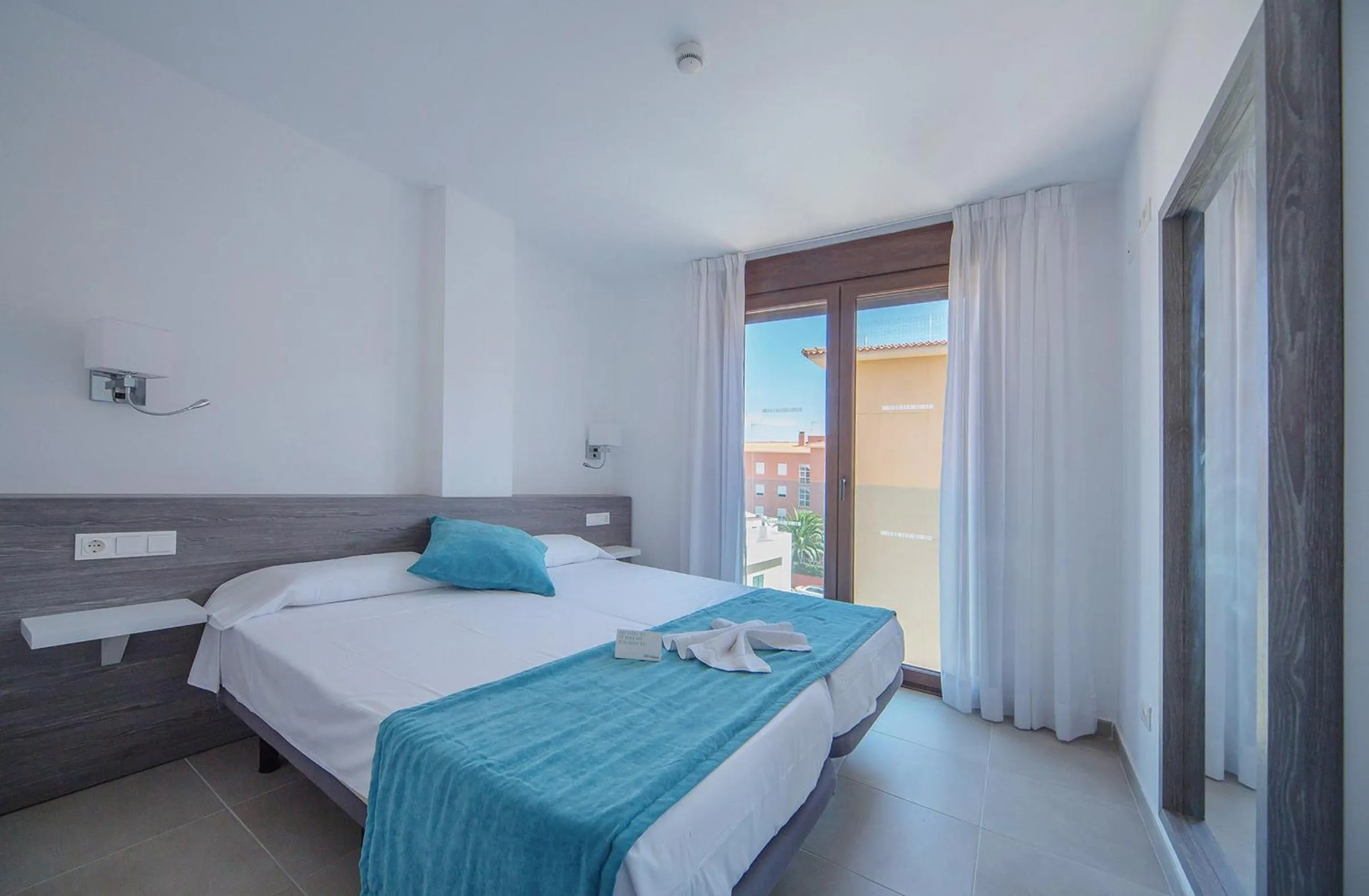 Bedroom in Aparthotel Caprice Skyline