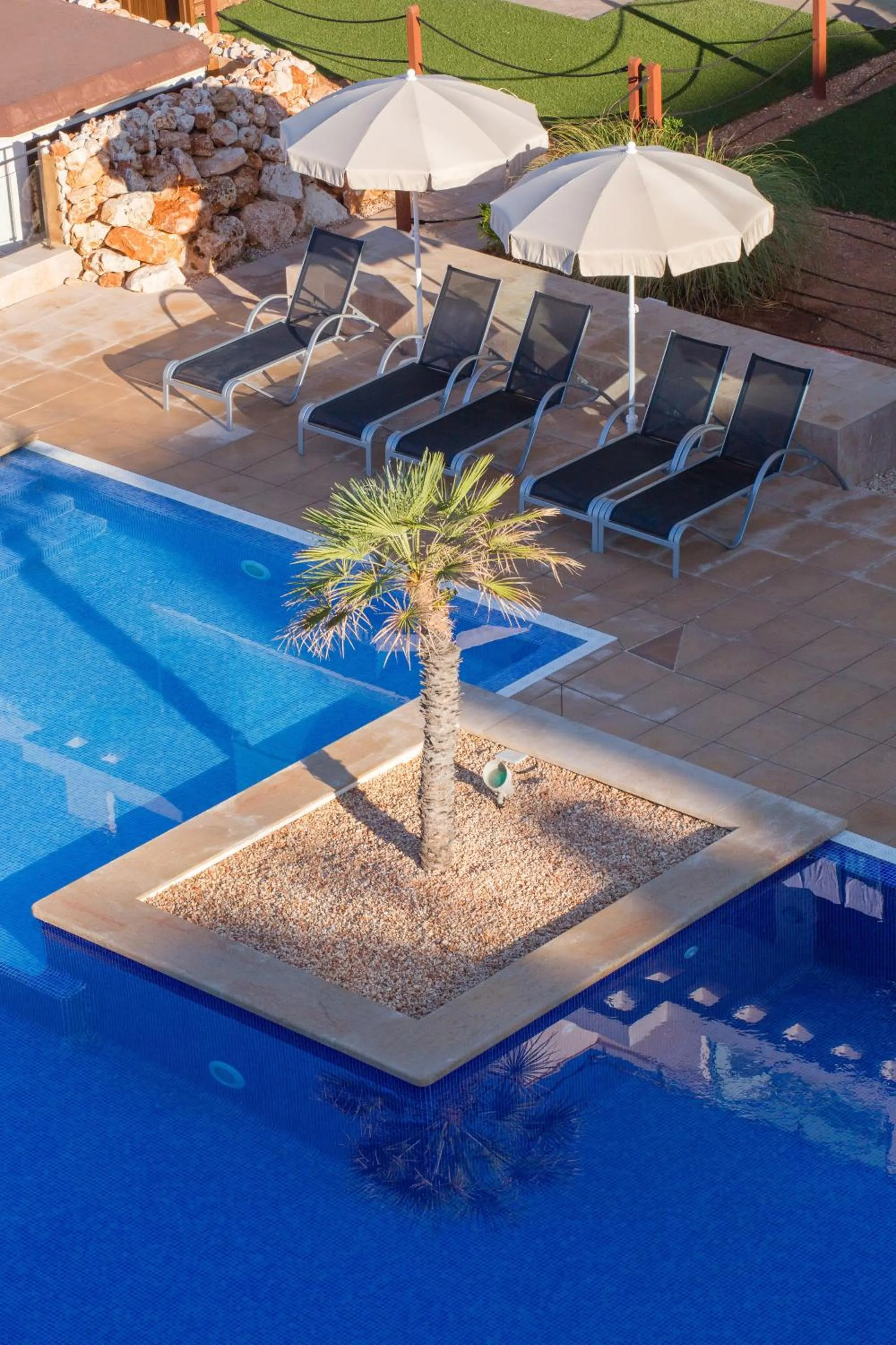 Swimming pool in Aparthotel Caprice Skyline