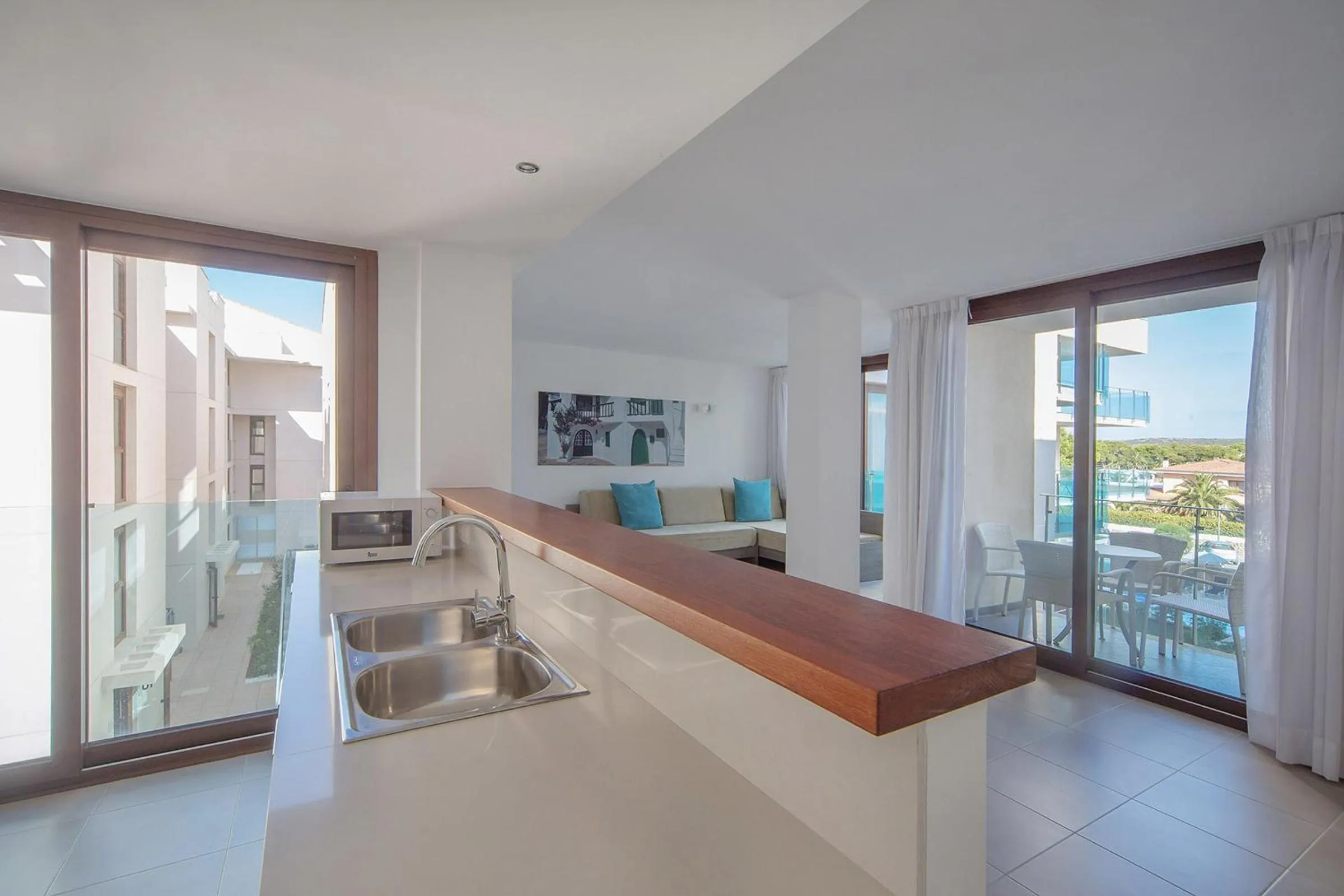 Living room in Aparthotel Caprice Skyline