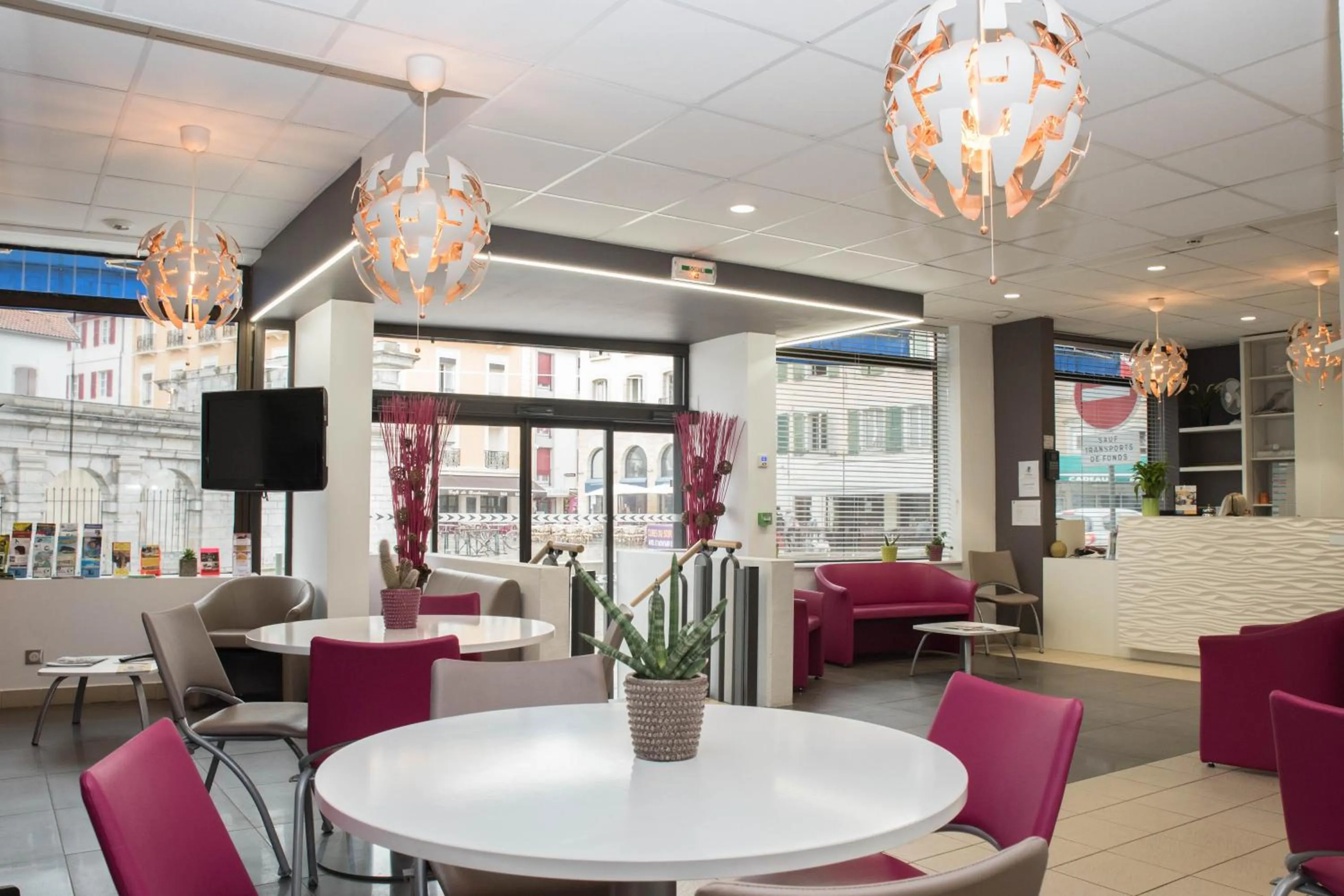 Decorative detail in Hotel Bains Sarrailh