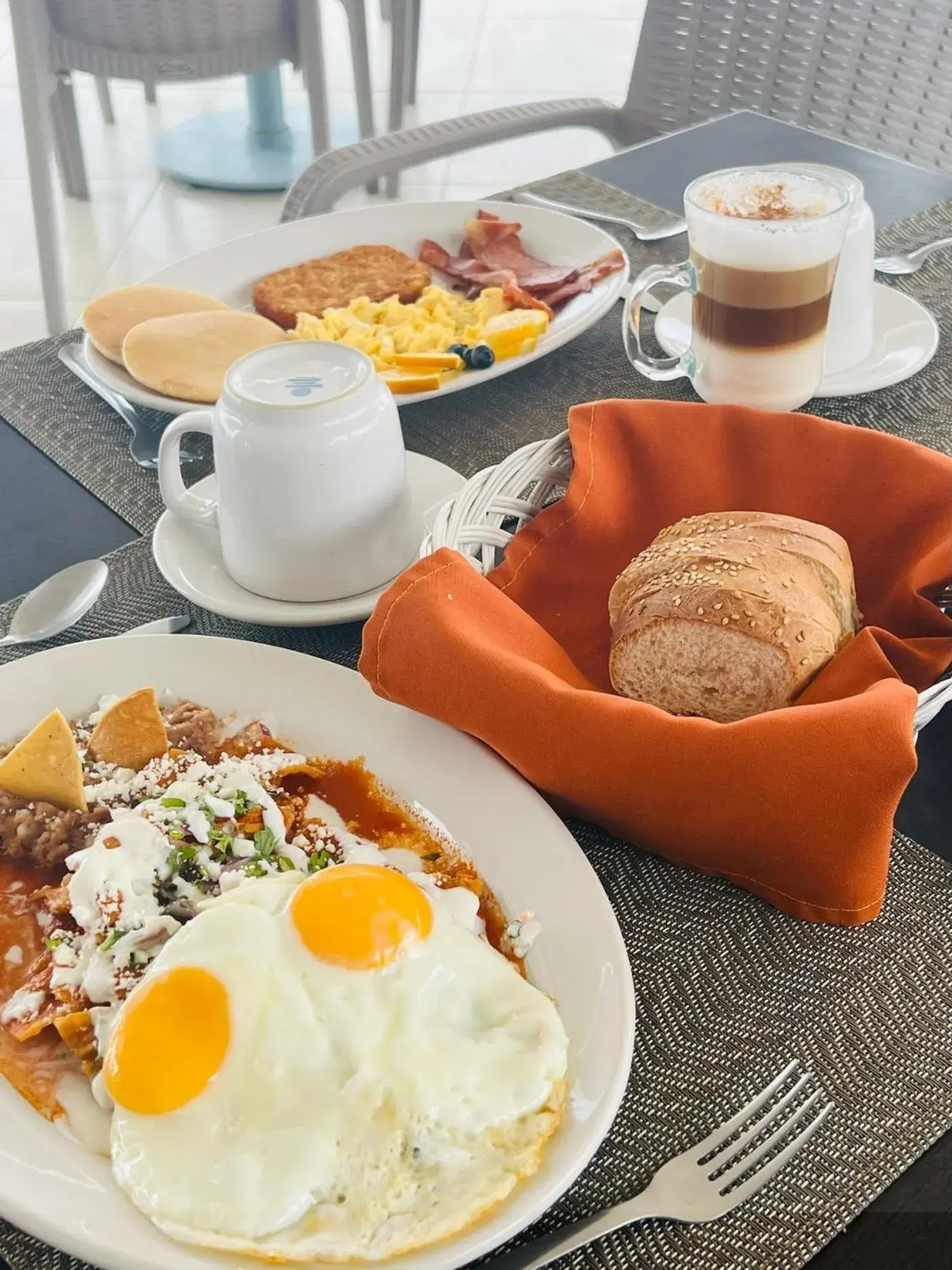 Breakfast in Los Picos Hotel & Suites Bucerias Breakfast in Los Picos Hotel & Suites Bucerias
