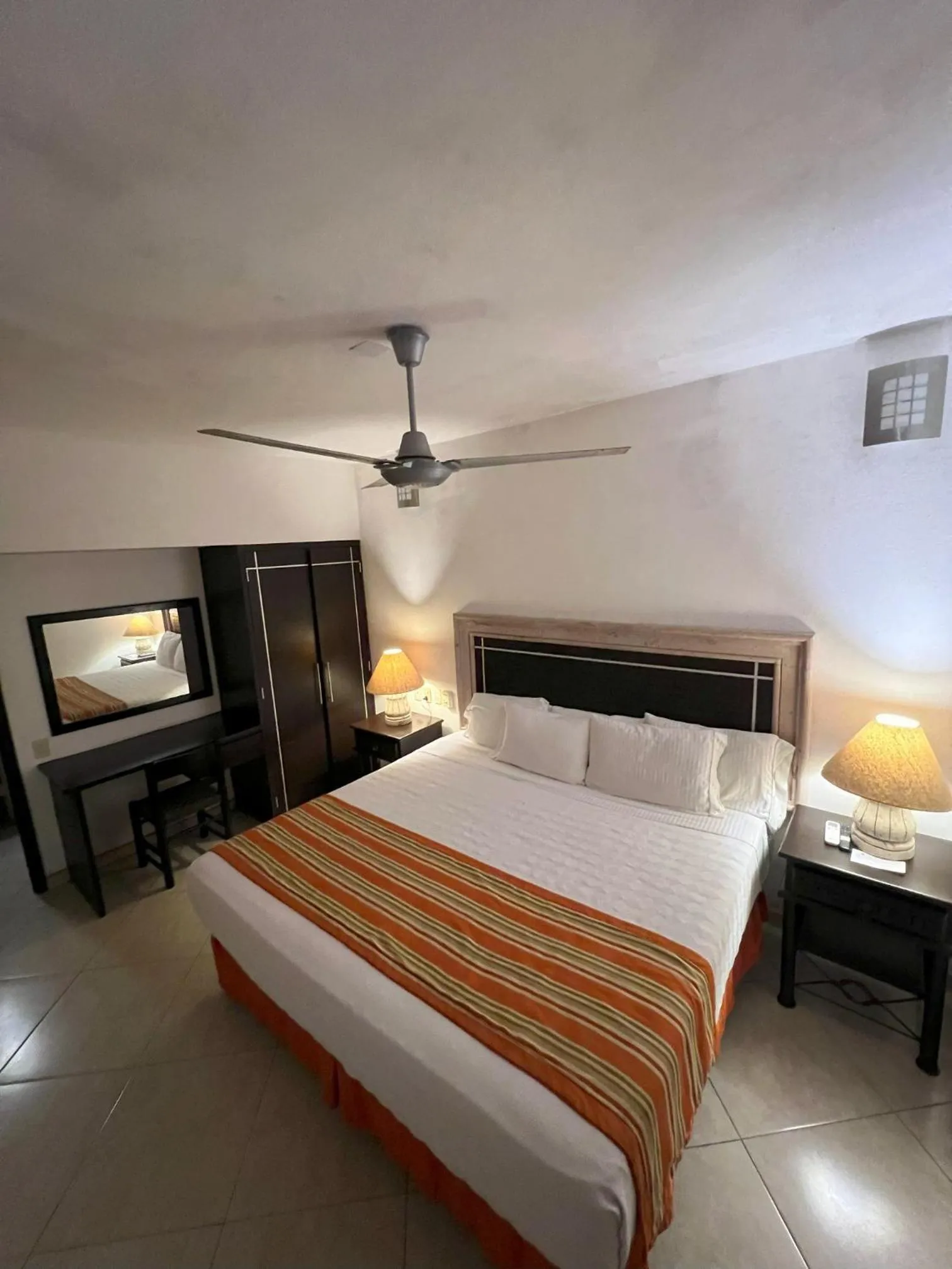 Bed in Los Picos Hotel & Suites Bucerias