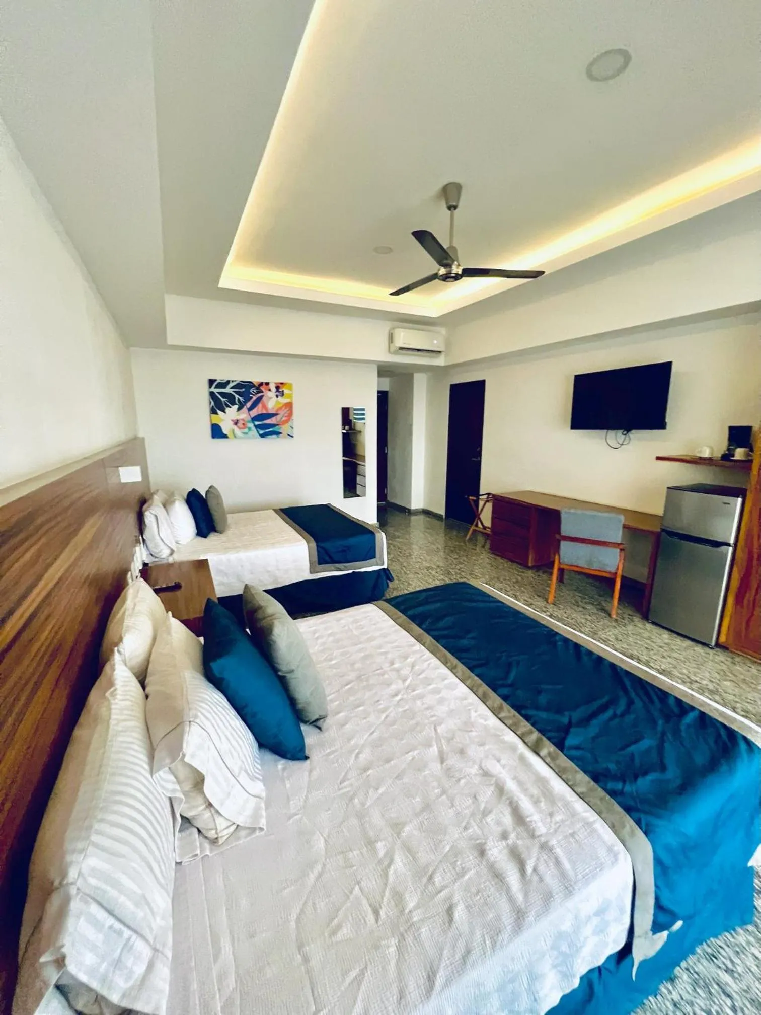 Bed in Los Picos Hotel & Suites Bucerias