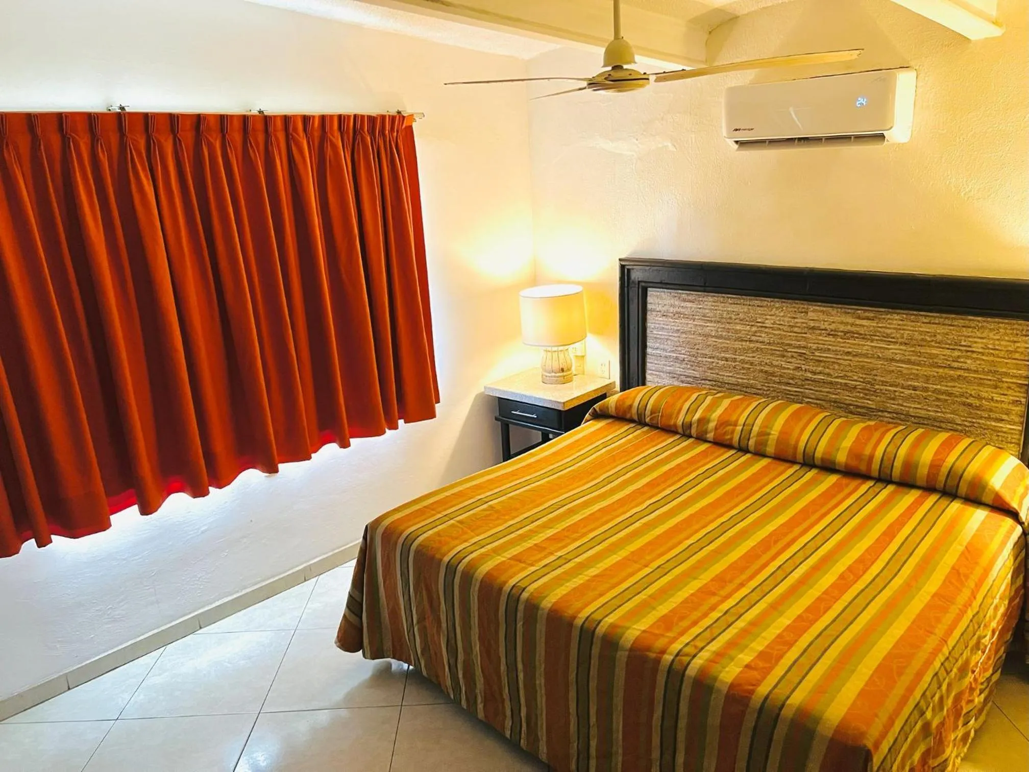 Bed in Los Picos Hotel & Suites Bucerias