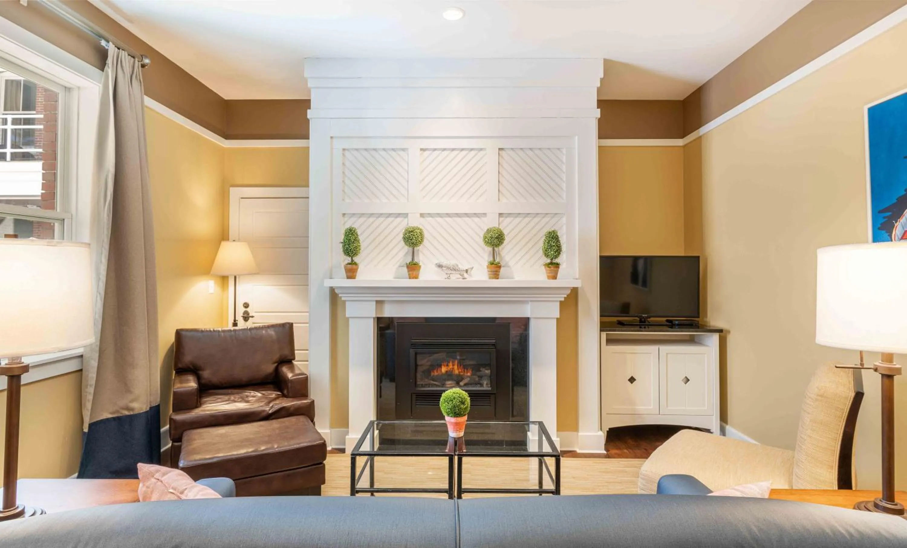 Living room in Inn at Diamond Cove