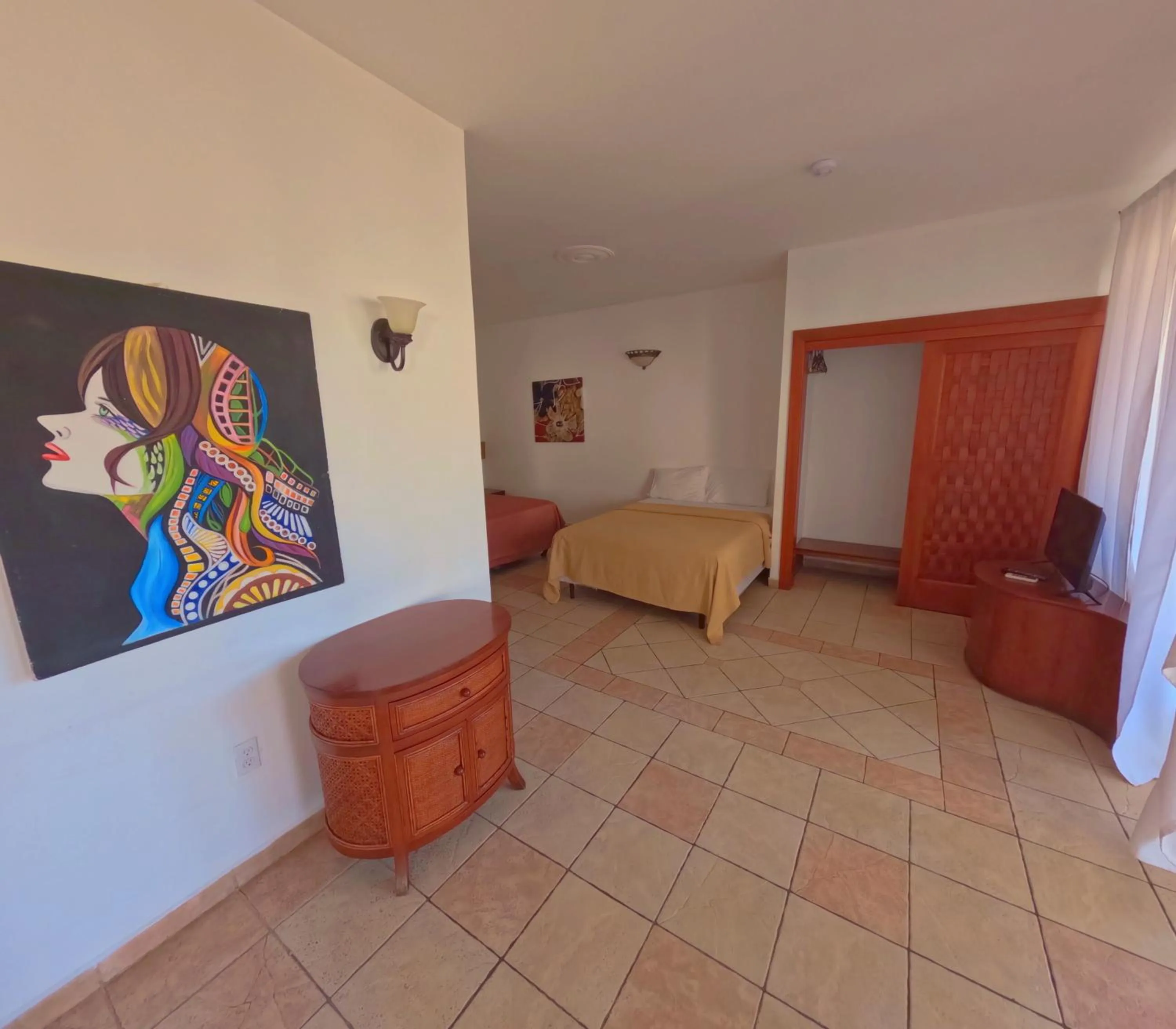 Bed in West Bay Colonial