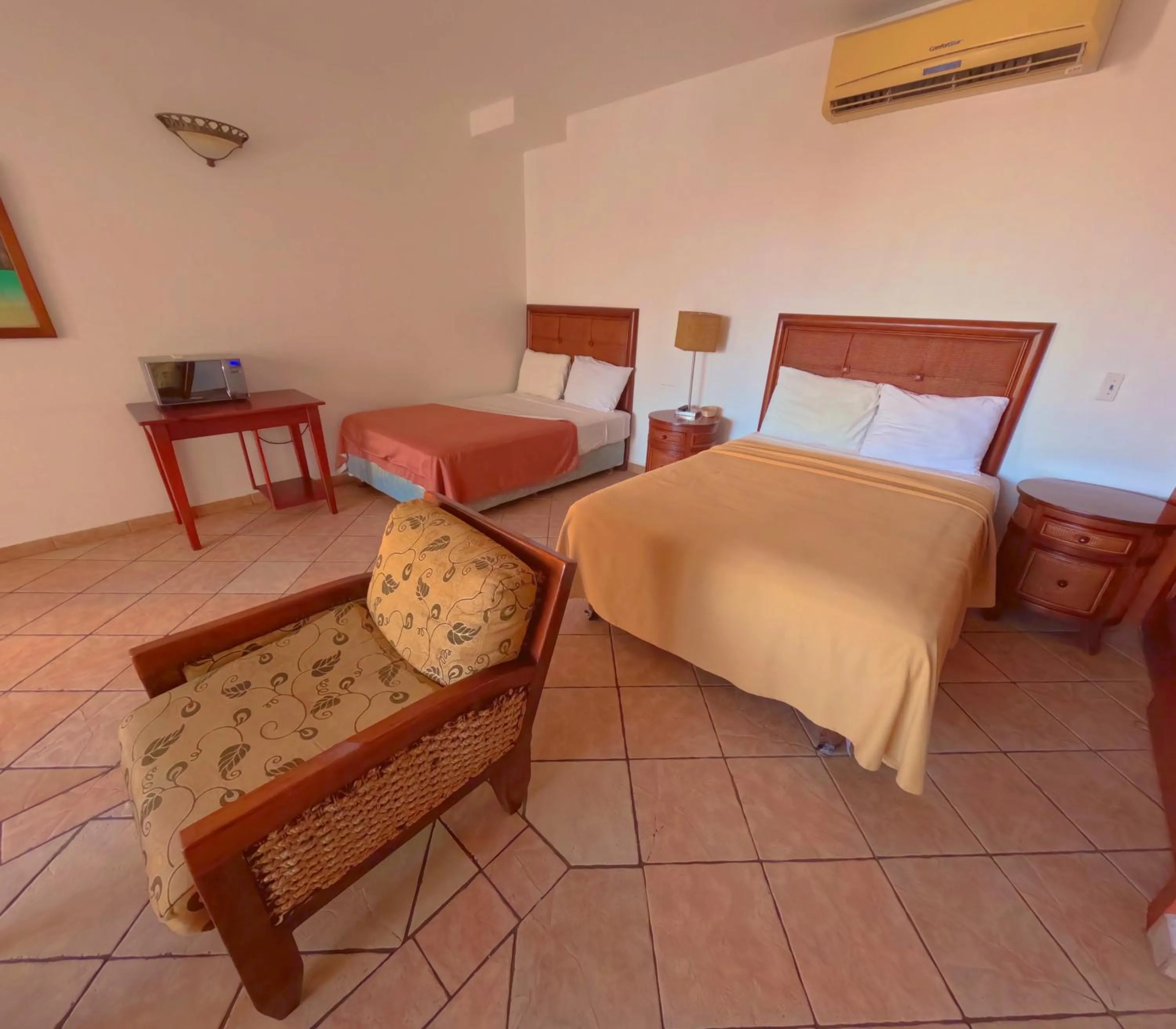 Bed in West Bay Colonial