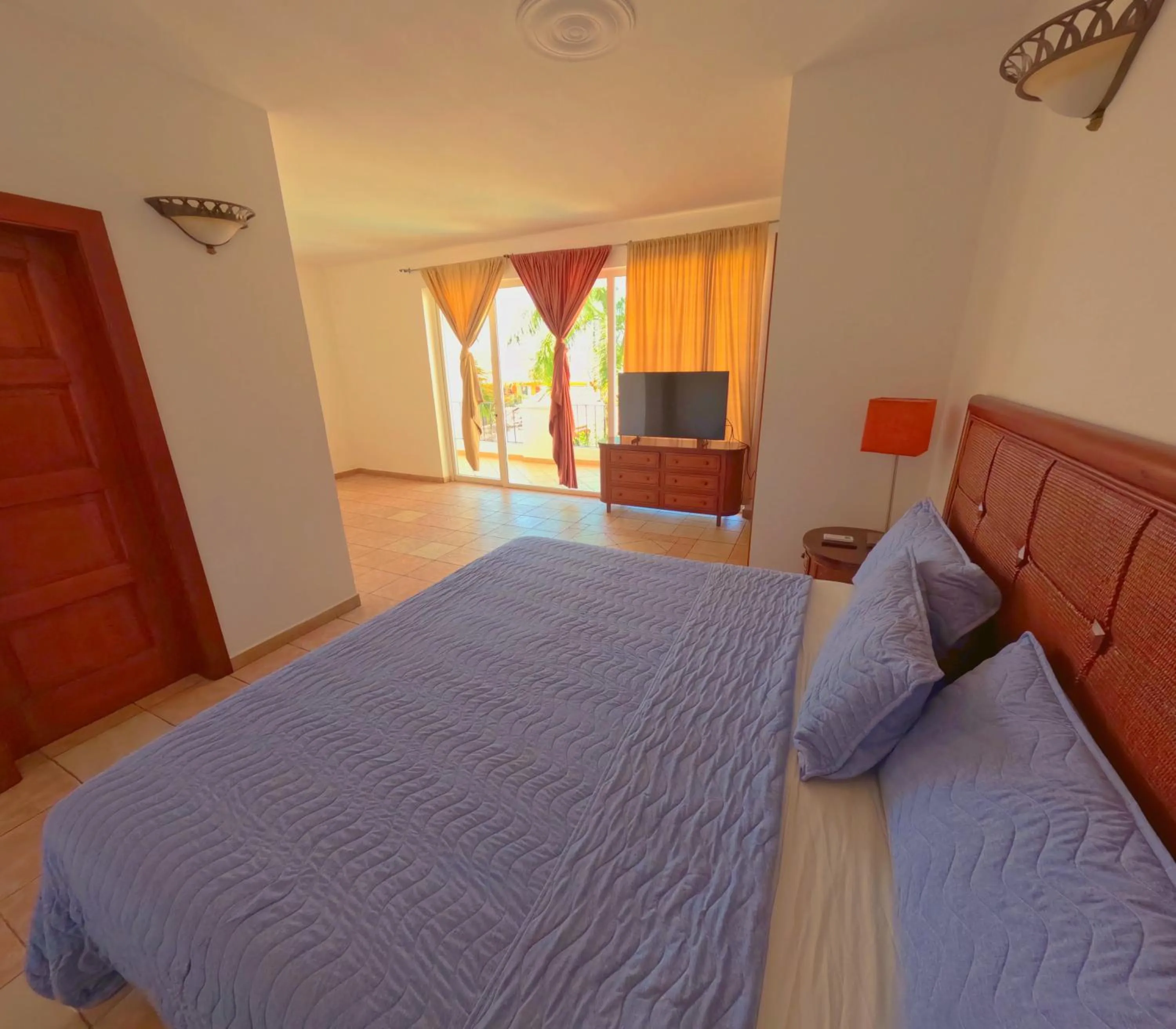 Bed in West Bay Colonial