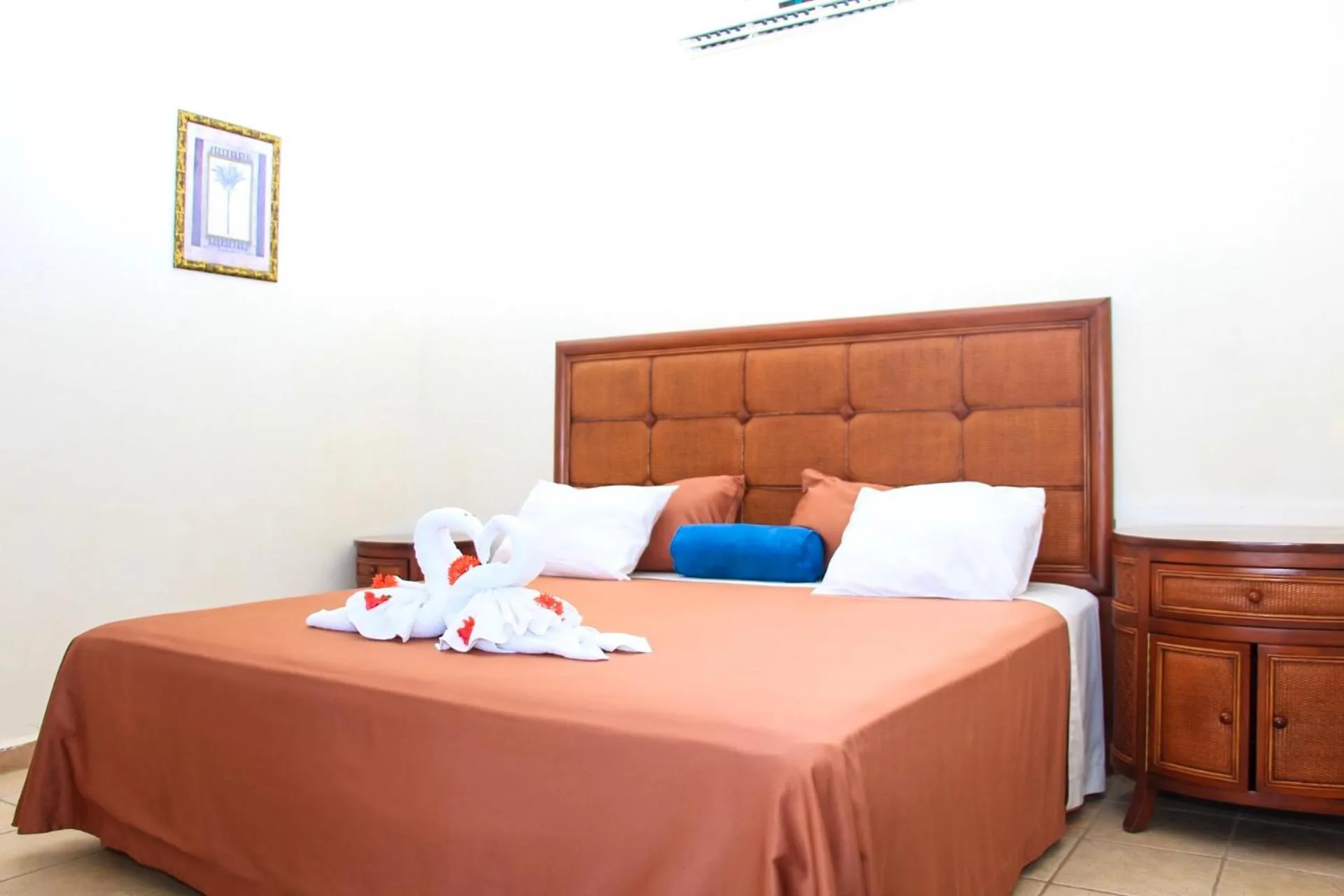 Bedroom, Bed in West Bay Colonial