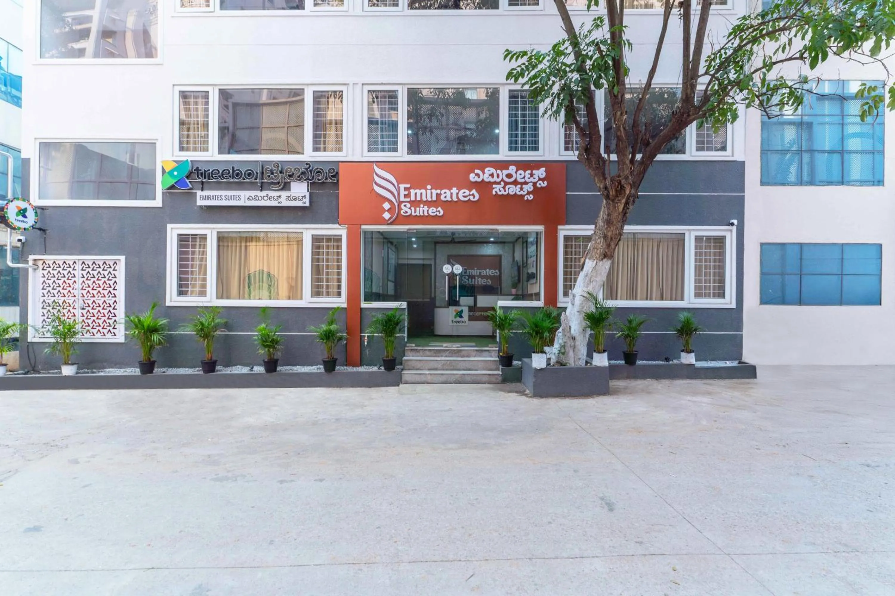 Property building in Treebo Emirates Suites Indiranagar