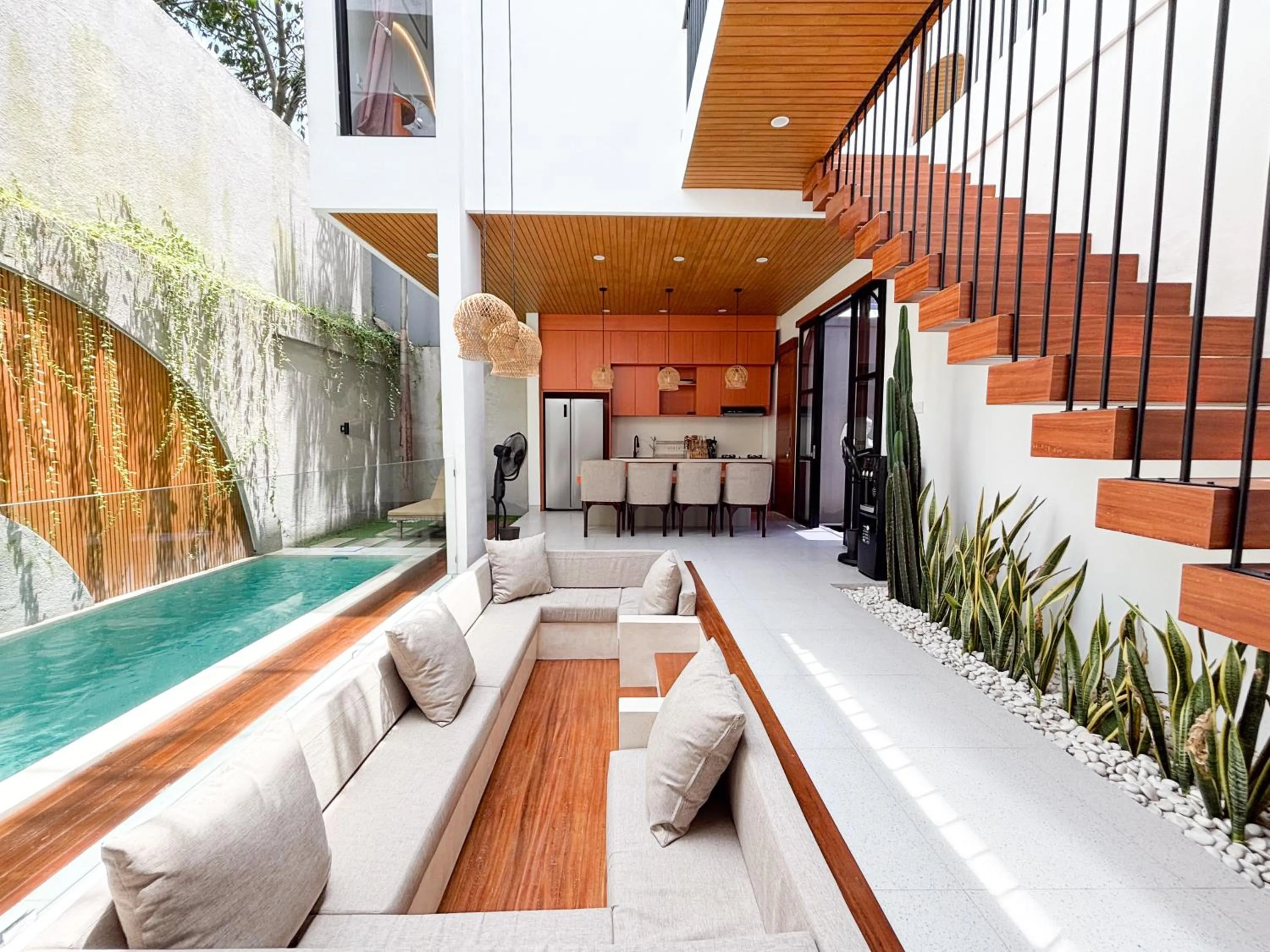 Kelana Villa