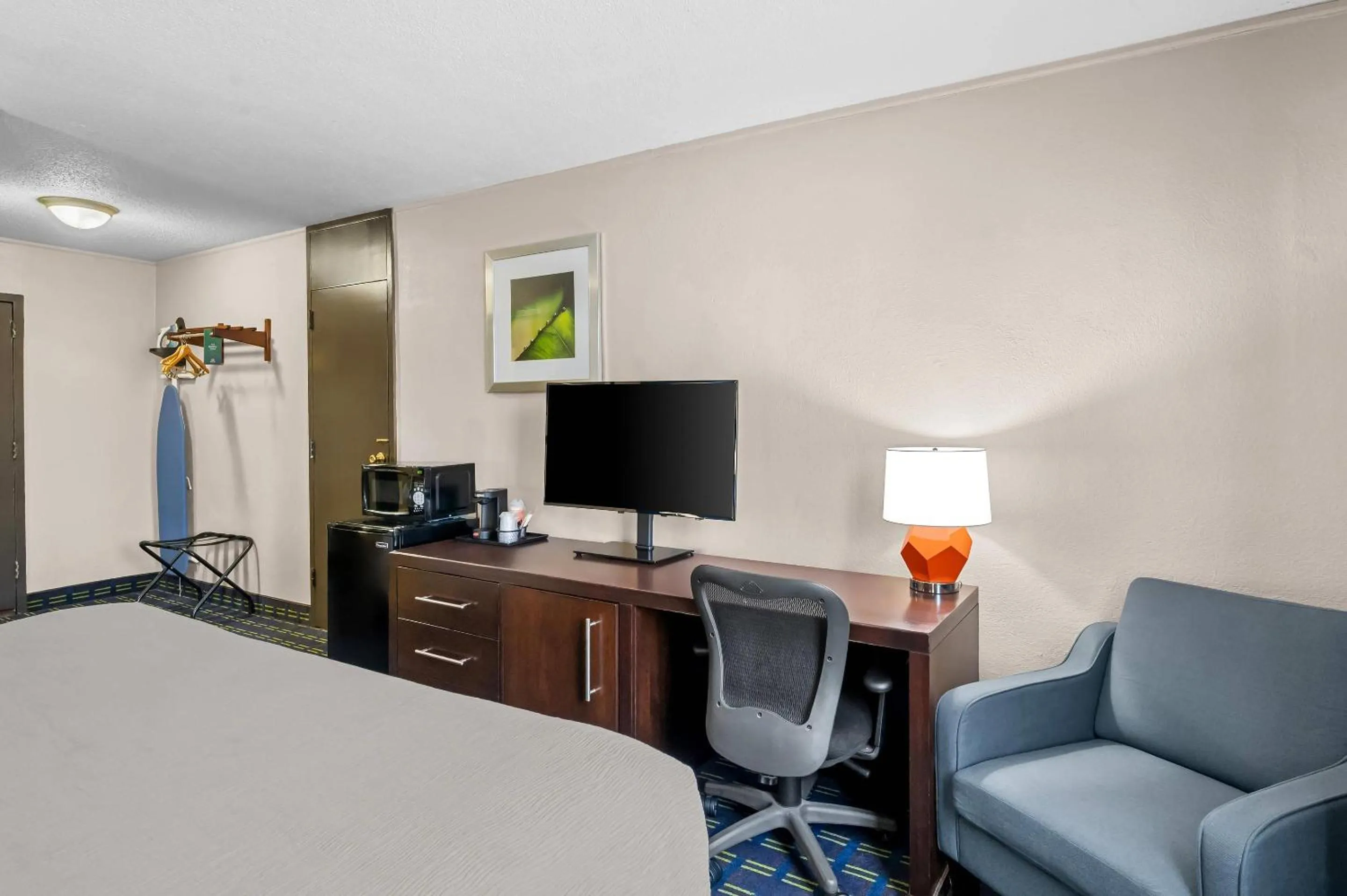 Bedroom in Quality Inn Little Rock on I-30 Near Littlerock airport