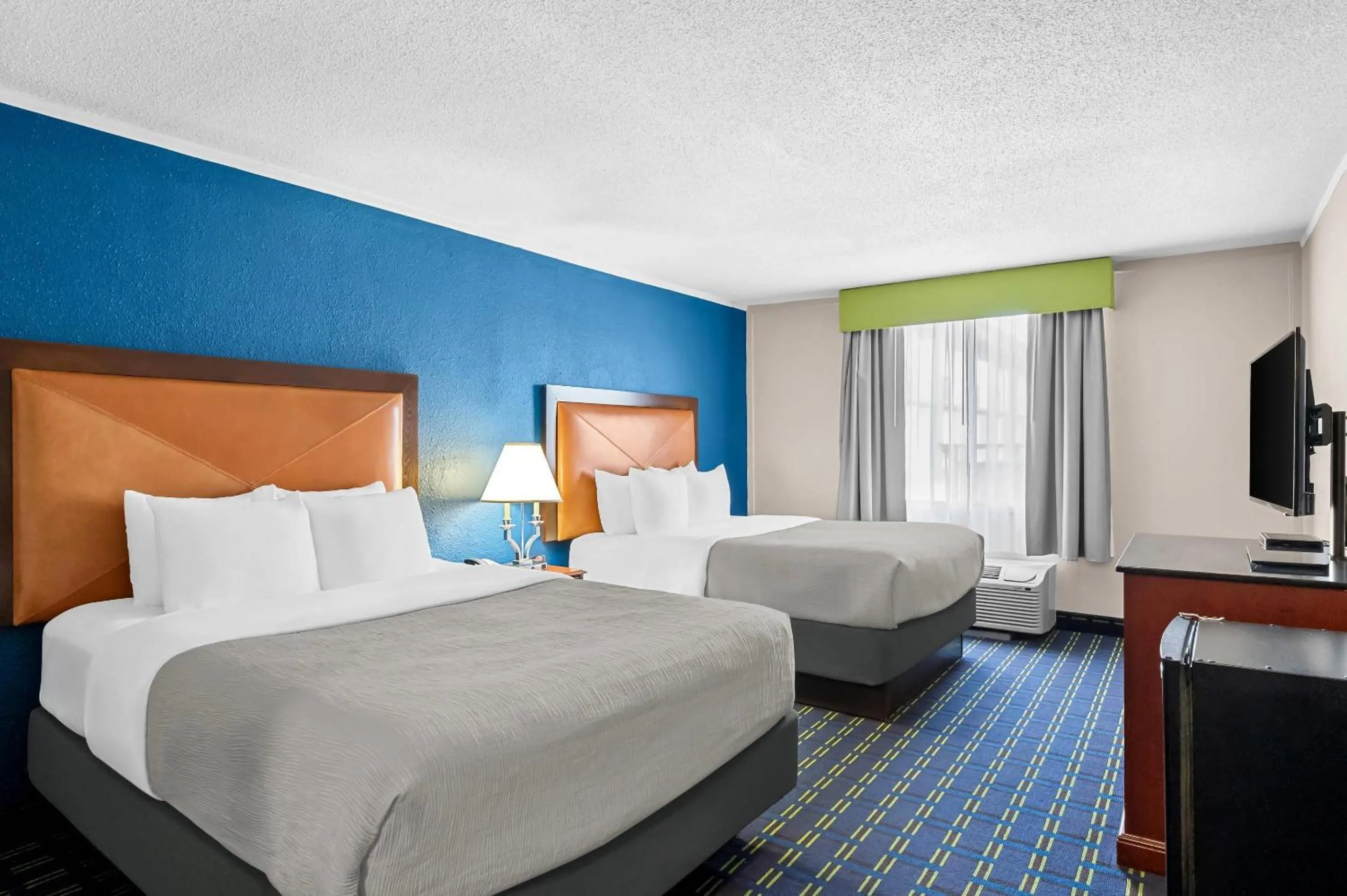 Bedroom, Bed in Quality Inn Little Rock on I-30 Near Littlerock airport