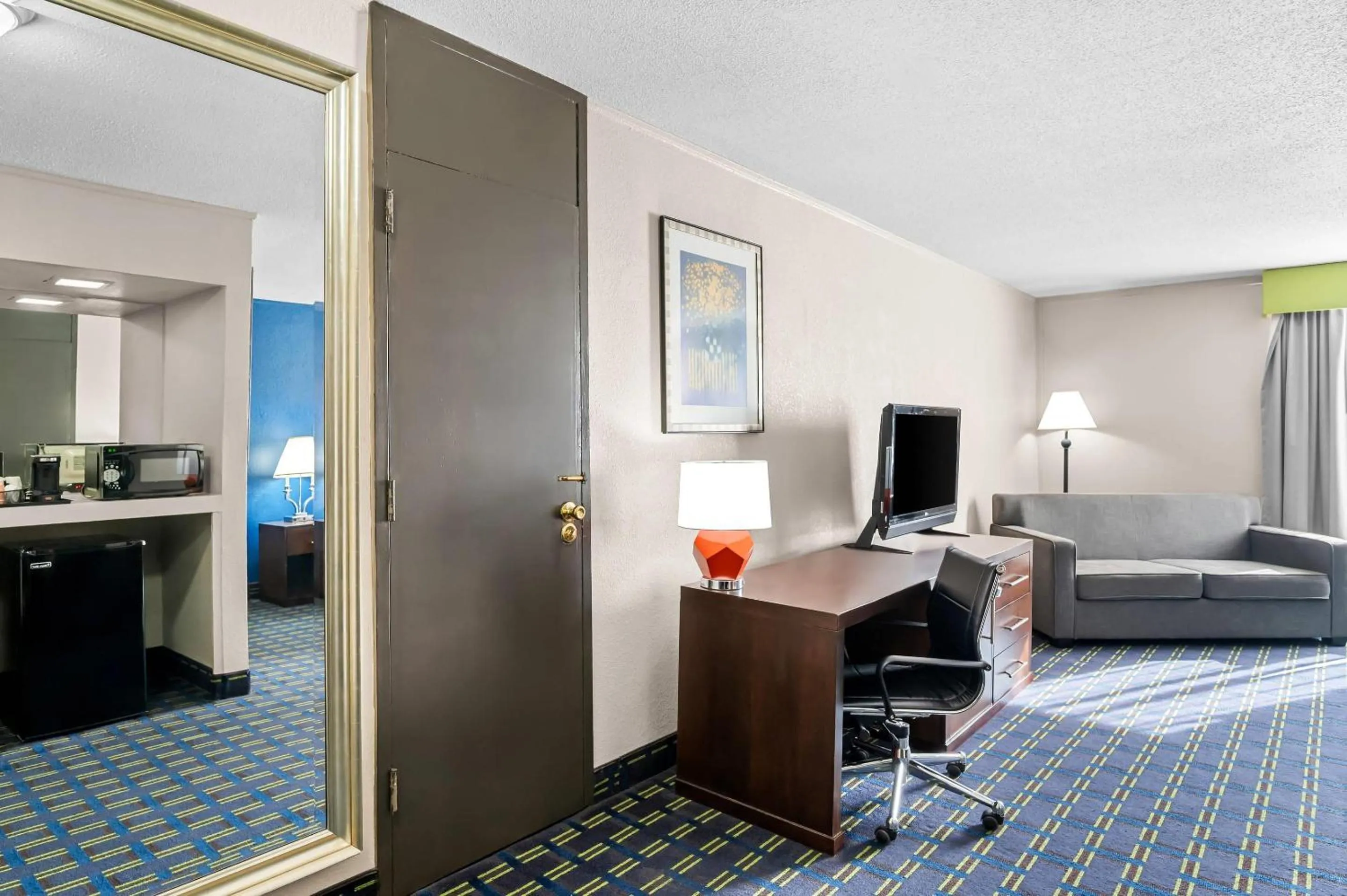 Bedroom, Bed in Quality Inn Little Rock on I-30 Near Littlerock airport