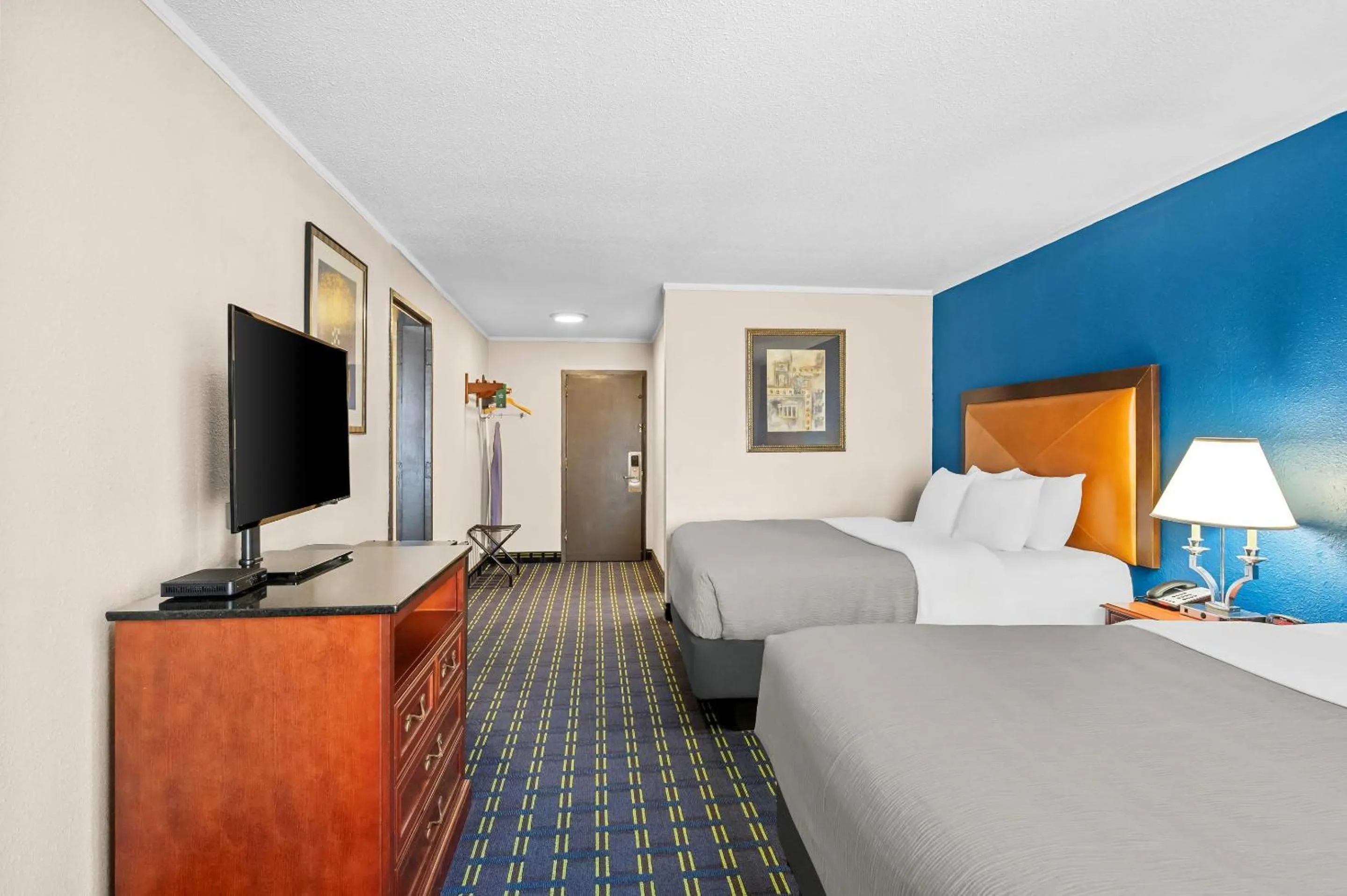 Bedroom, Bed in Quality Inn Little Rock on I-30 Near Littlerock airport