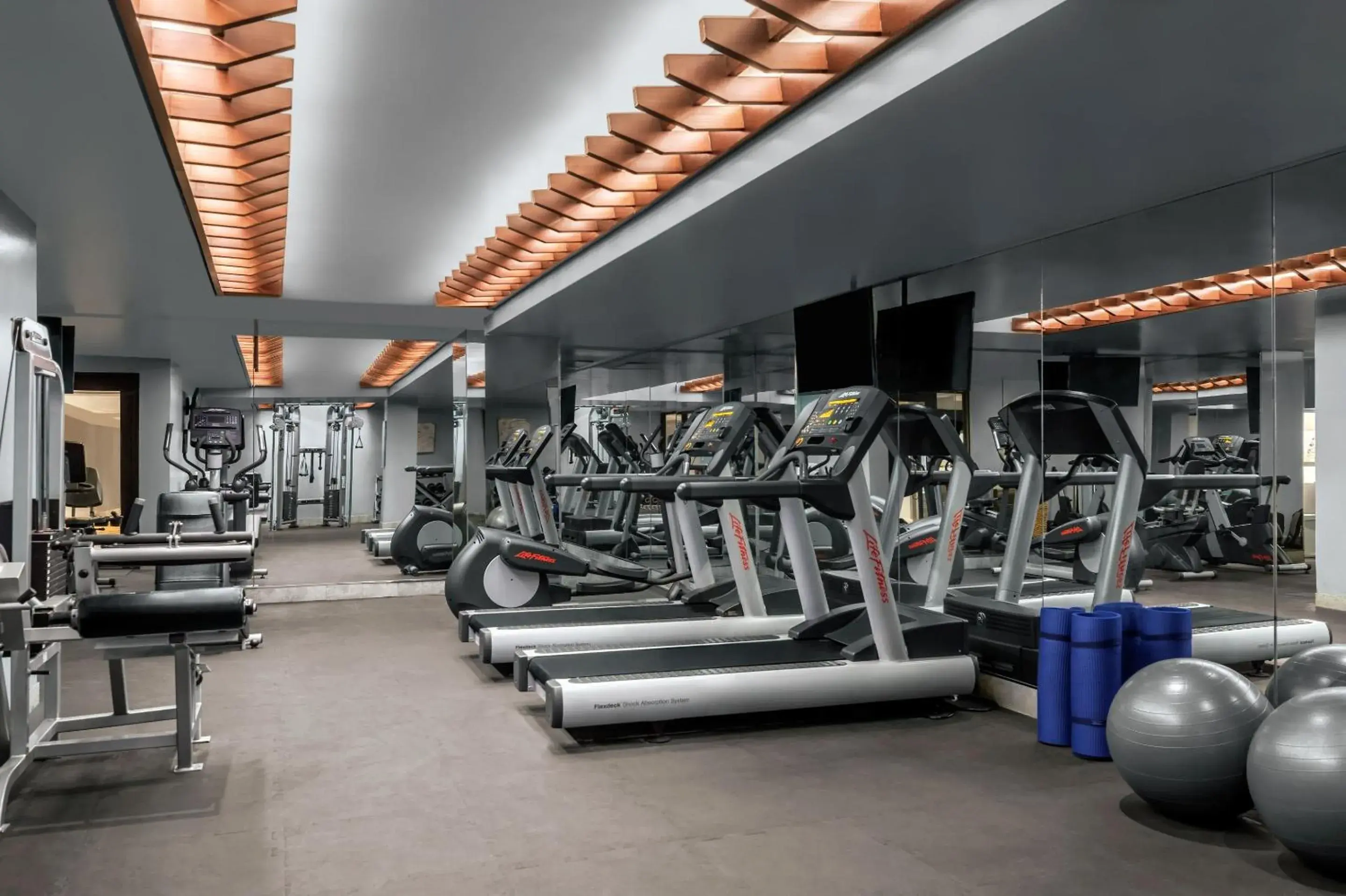 Fitness centre/facilities in Dusit Beach Resort Guam Fitness centre/facilities in Dusit Beach Resort Guam