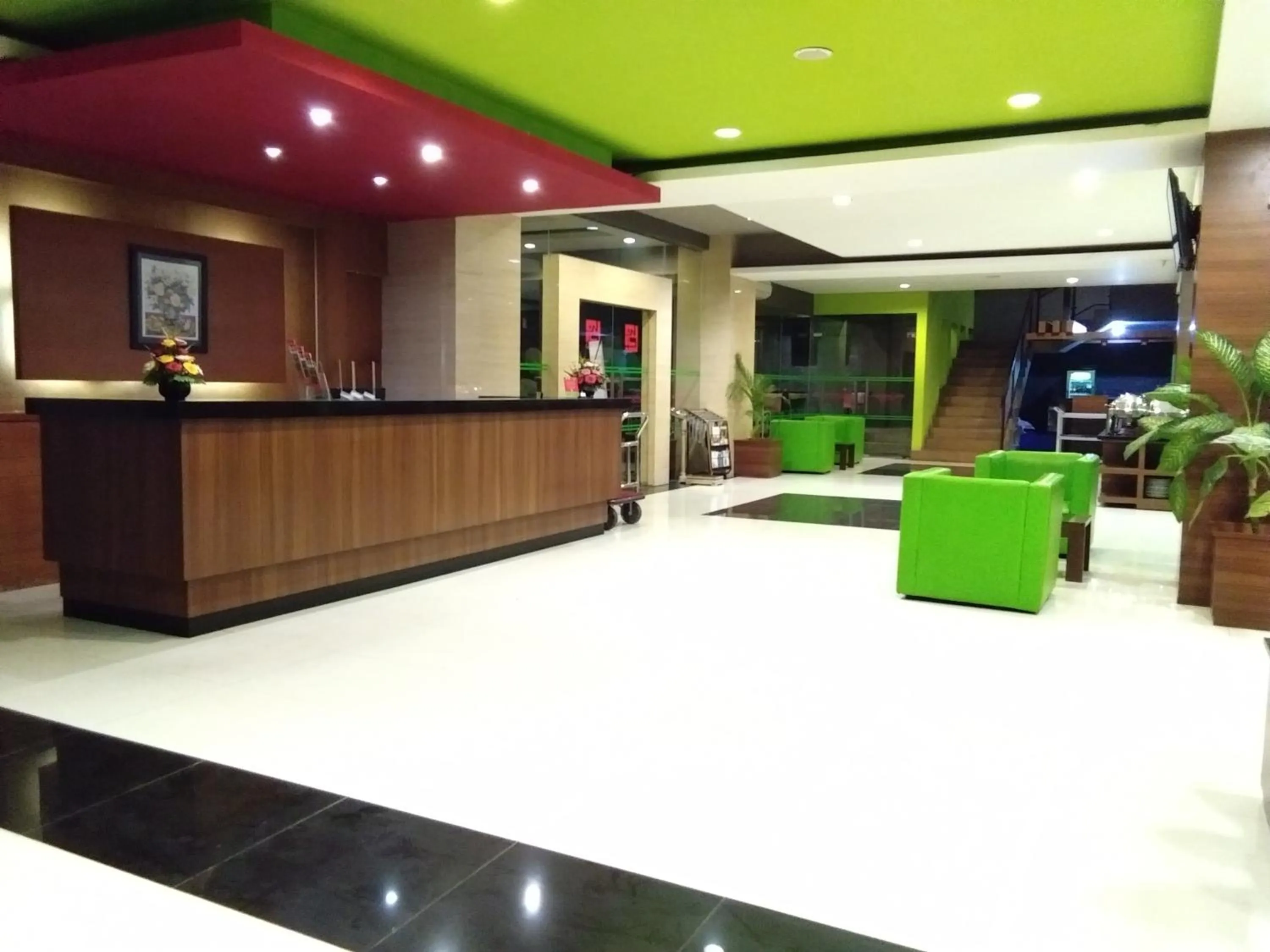 Lobby or reception in Hotel Candi Indah Akpol Semarang