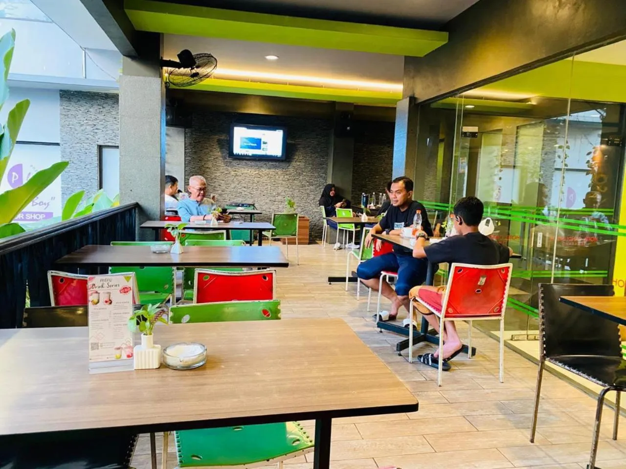 Balcony/Terrace in Hotel Candi Indah Akpol Semarang