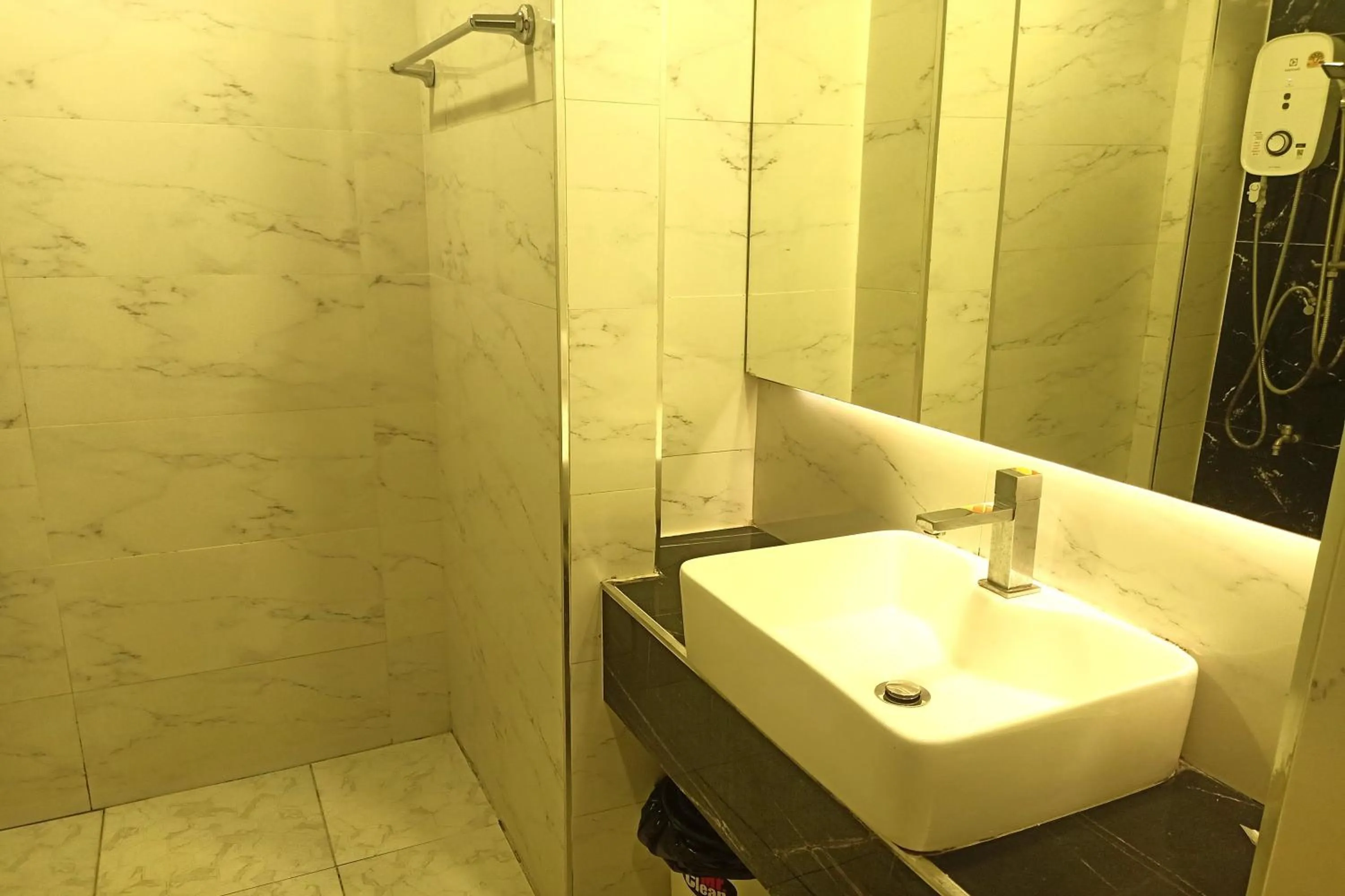 Bathroom in Smile Place Hotel Chiang Rai