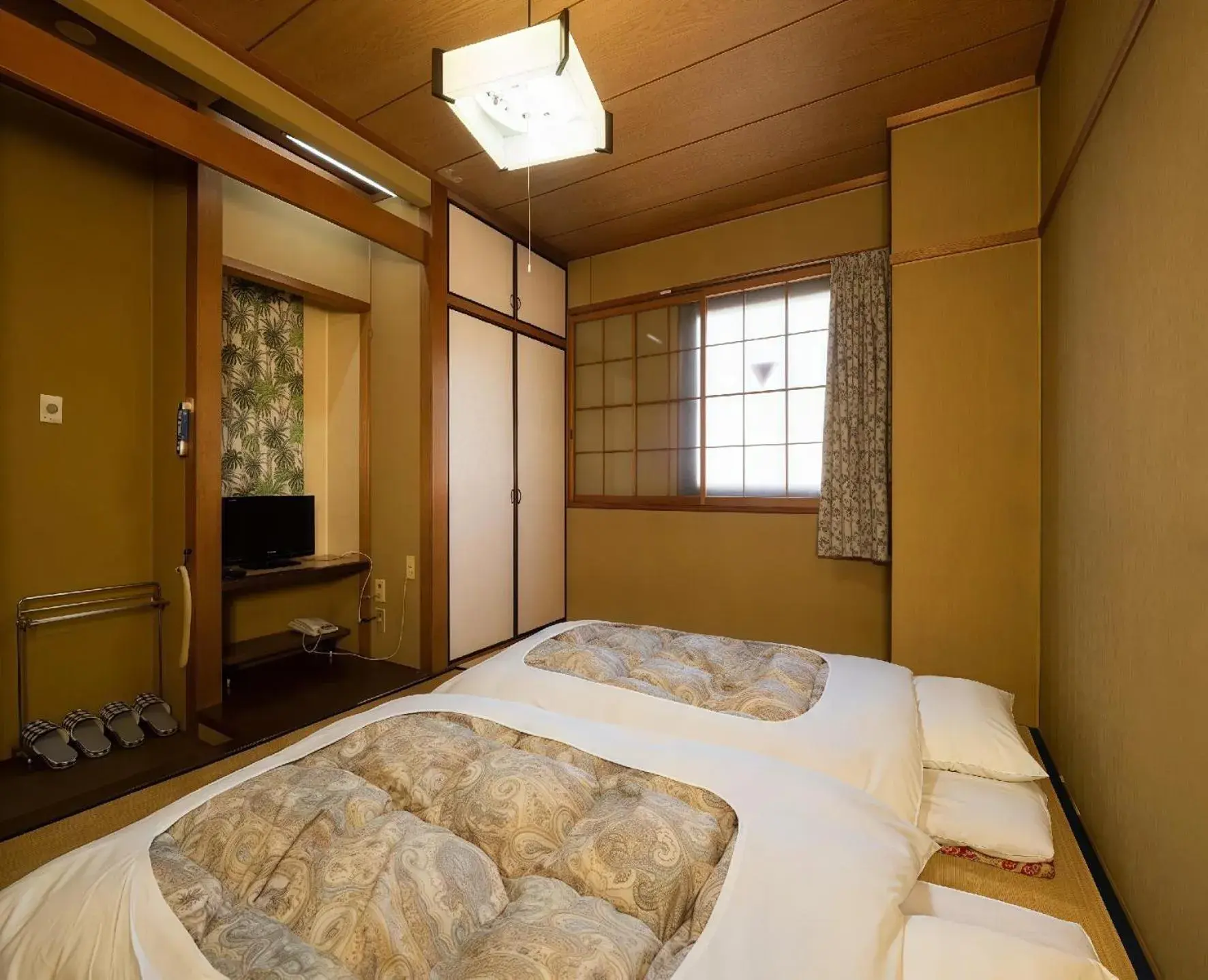 Double Room with Shared Toilet in Business Hotel Nakayama Double Room with Shared Toilet in Business Hotel Nakayama