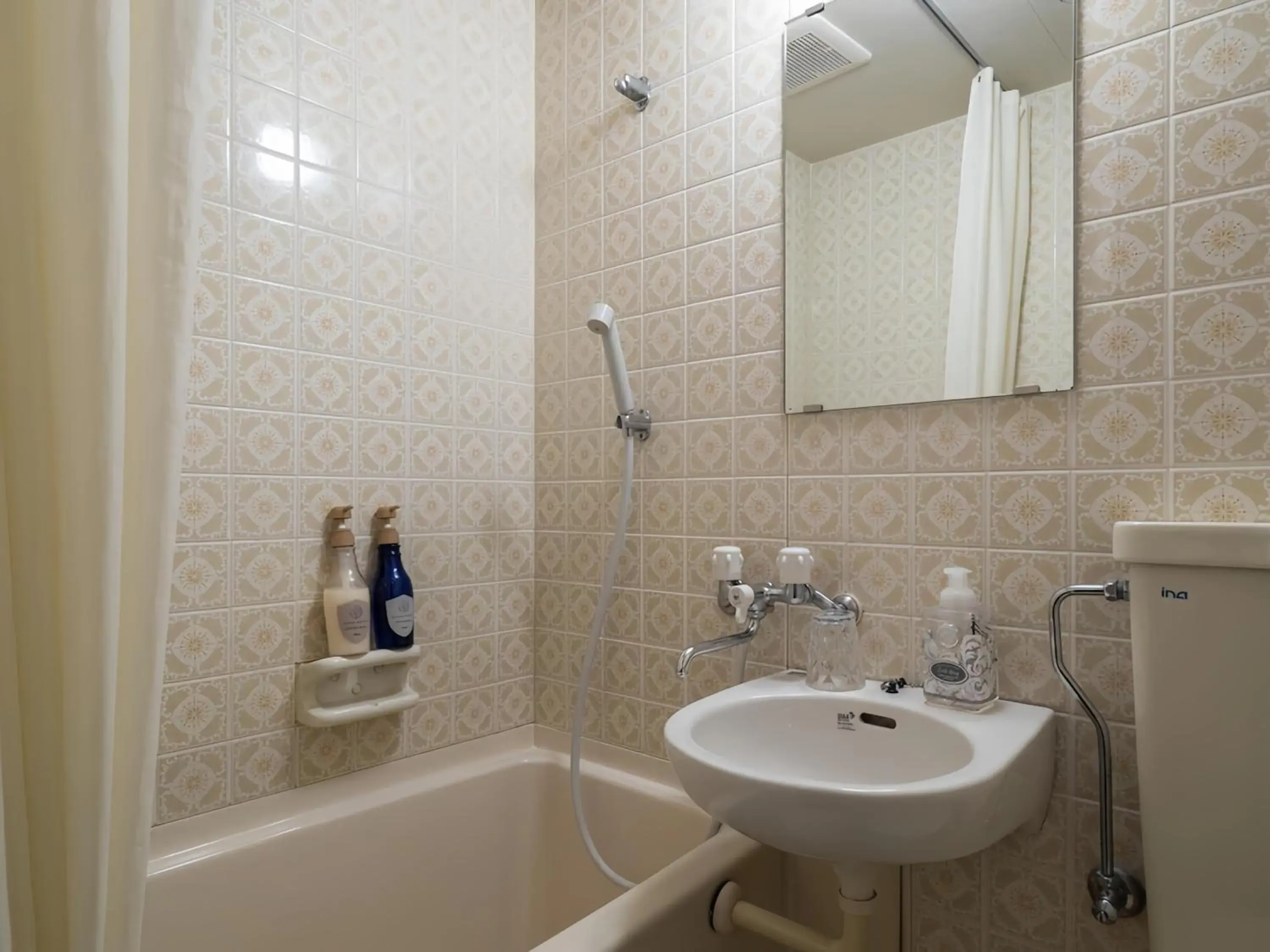 Twin Room with Private Bathroom in Business Hotel Nakayama Twin Room with Private Bathroom in Business Hotel Nakayama