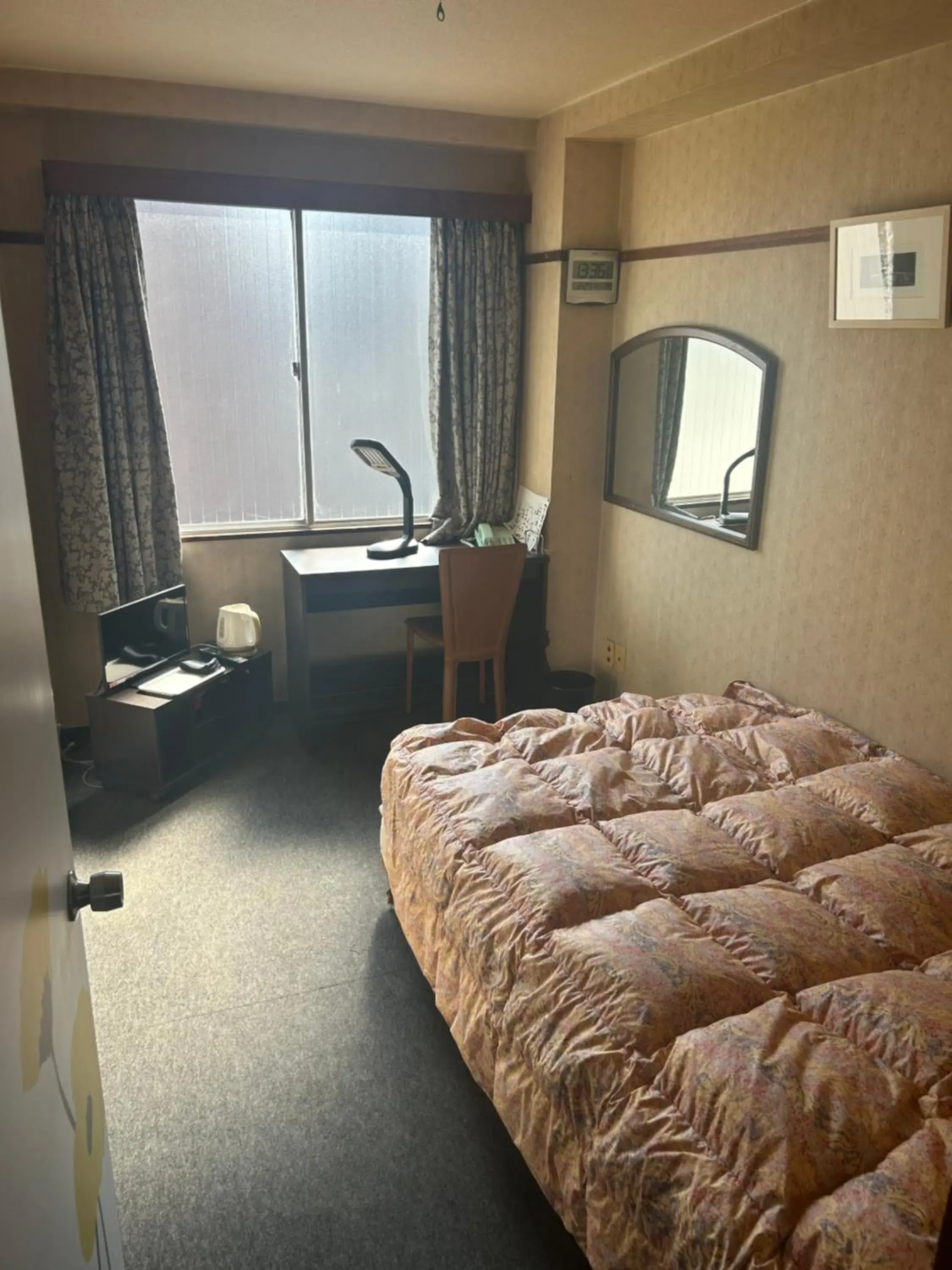 Budget Single Room in Business Hotel Nakayama Budget Single Room in Business Hotel Nakayama