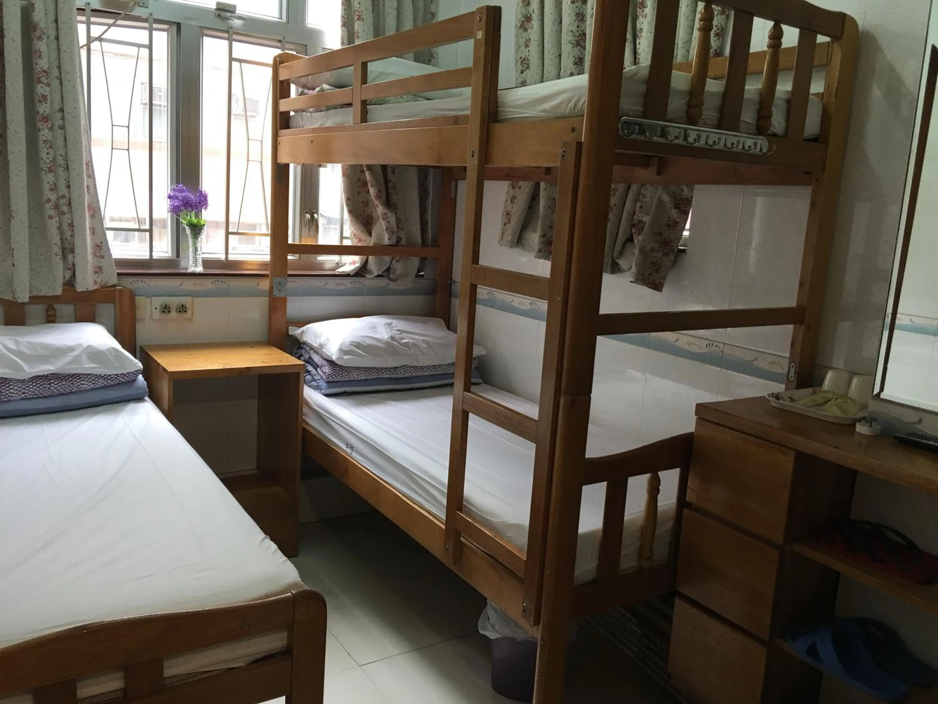 Photo of the whole room, Bed in Johnson Hostel