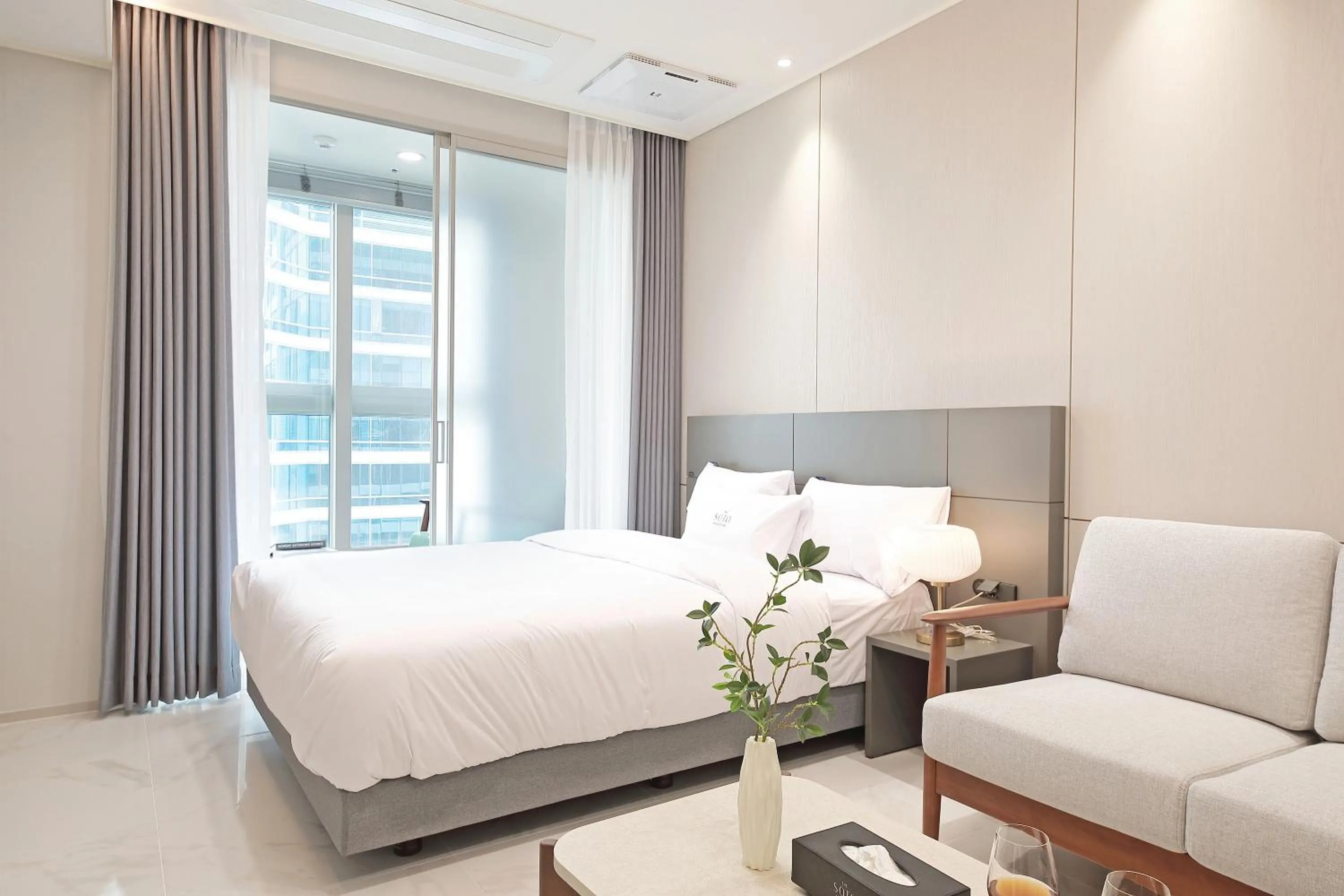 Bed in Sota Suite Busan Seomyeon
