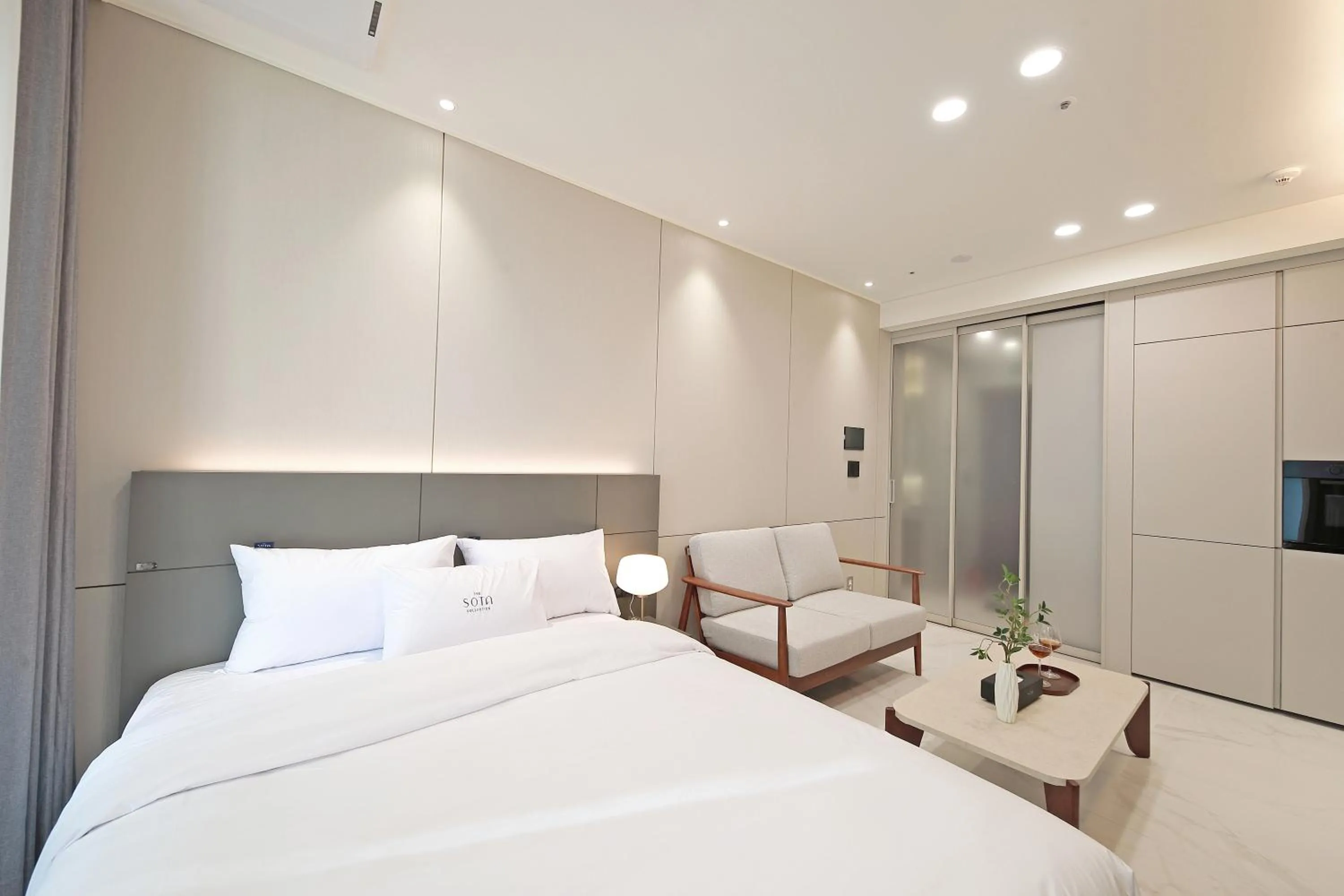 Bed in Sota Suite Busan Seomyeon