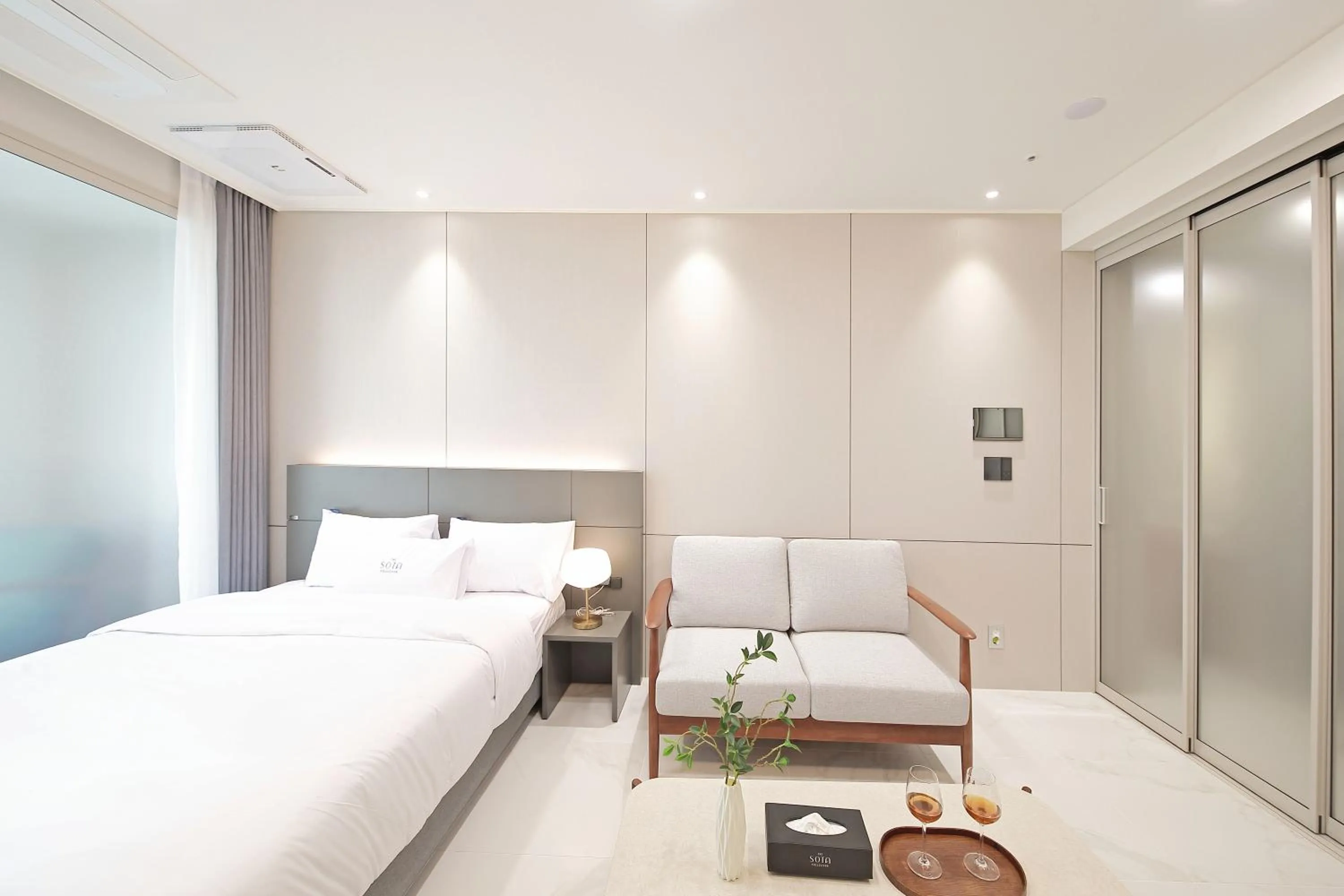 Bed in Sota Suite Busan Seomyeon