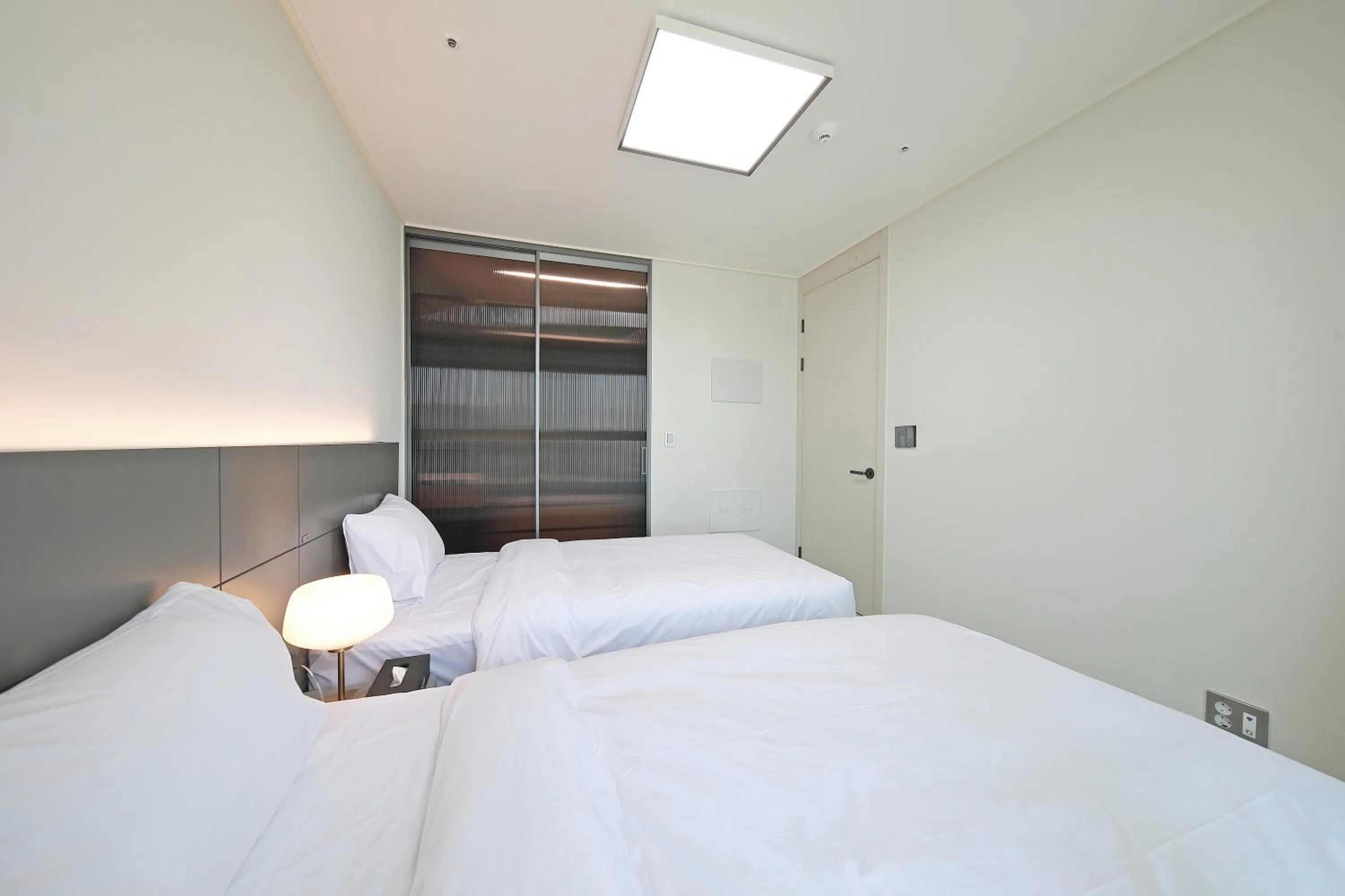 Bed in Sota Suite Busan Seomyeon