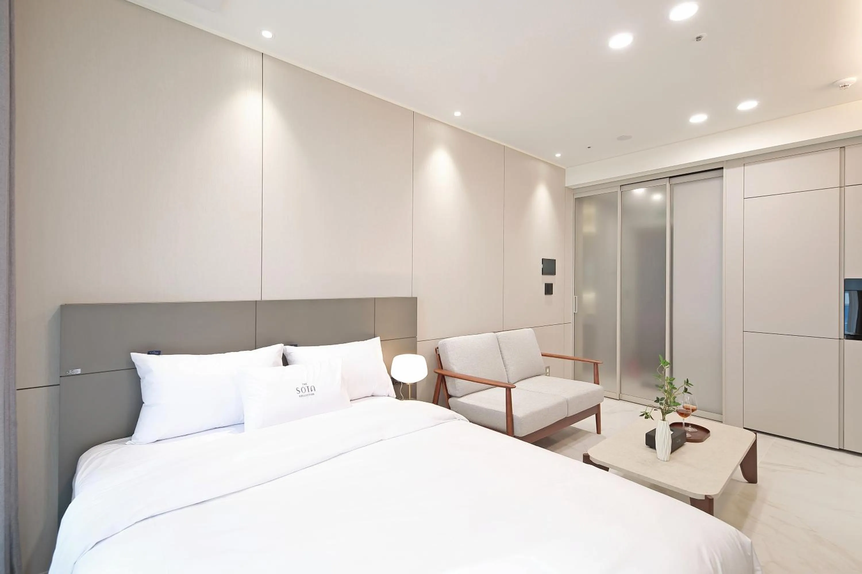 Bed in Sota Suite Busan Seomyeon