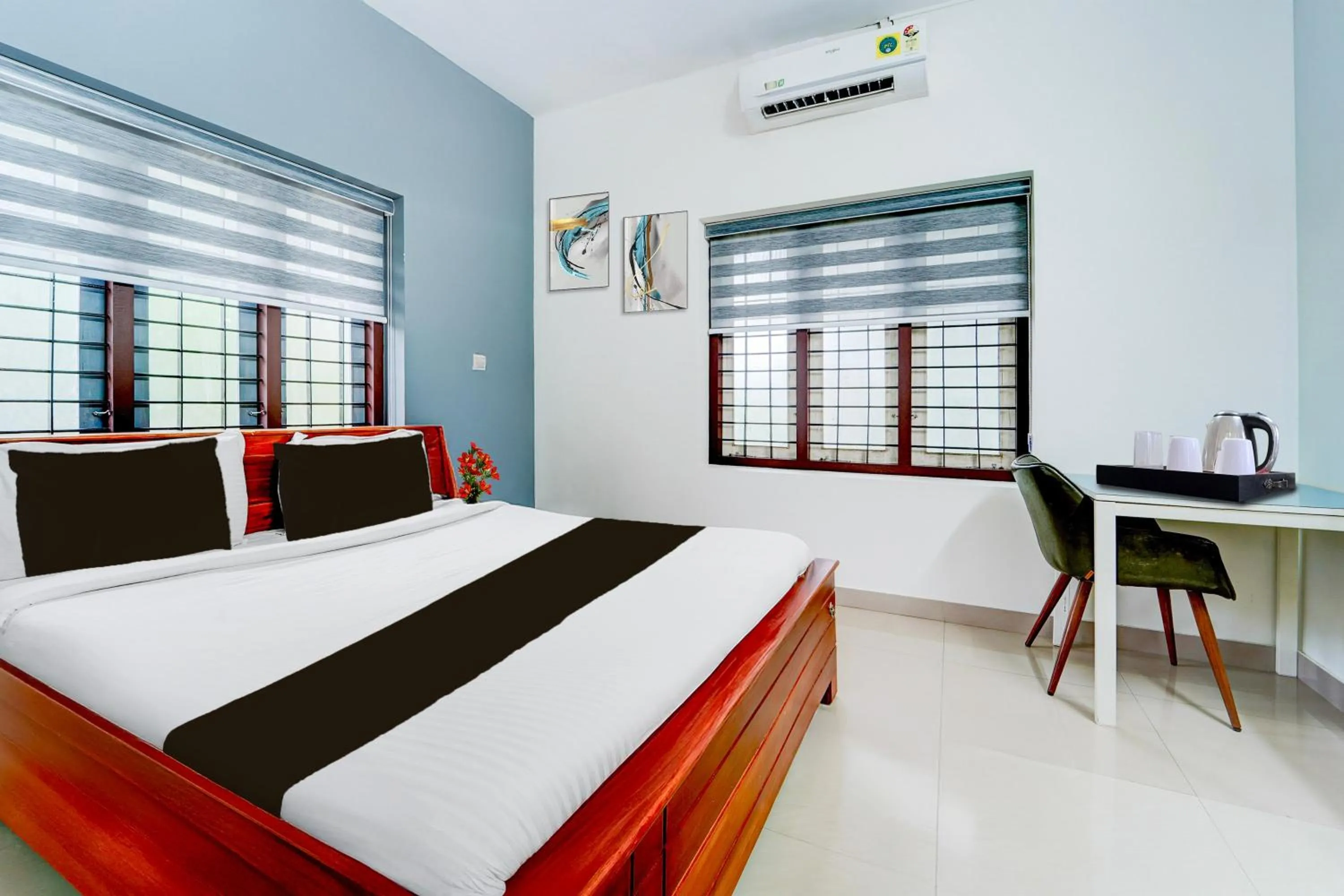 Bedroom, Bed in Super Hotel O Kazhakootam Near Technopark Phase 2