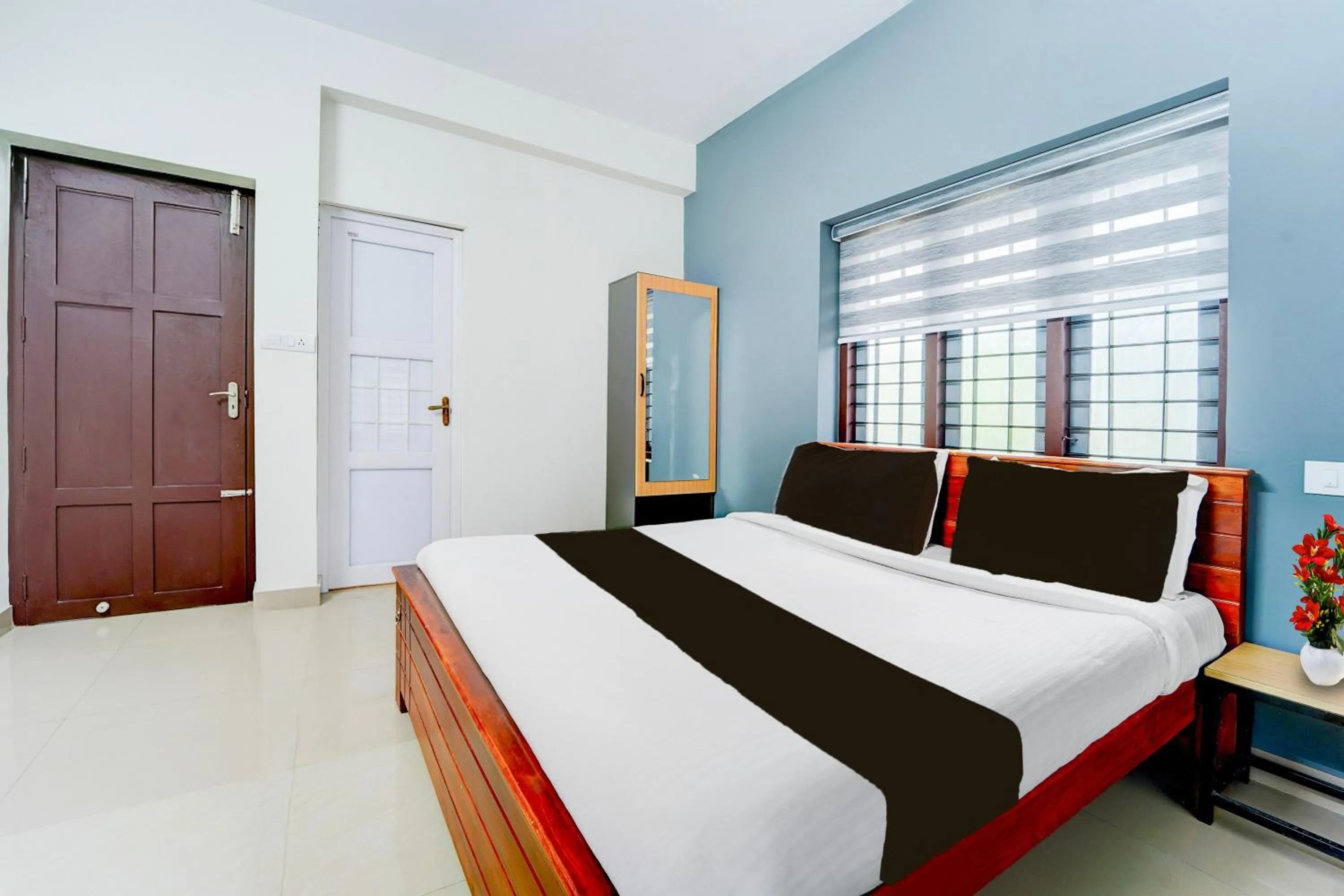 Bedroom, Bed in Super Hotel O Kazhakootam Near Technopark Phase 2