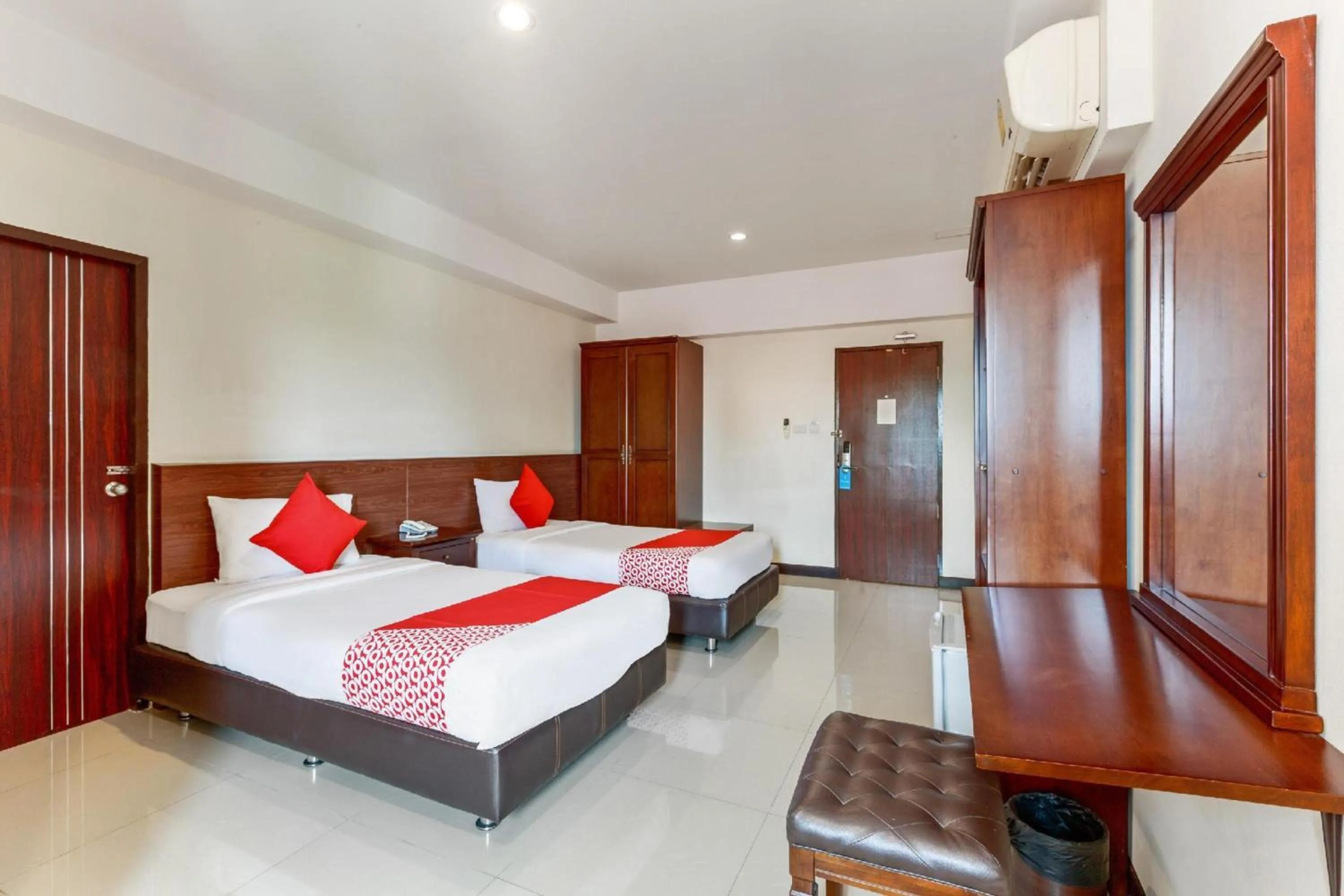 Bedroom, Bed in Collection O VResotel