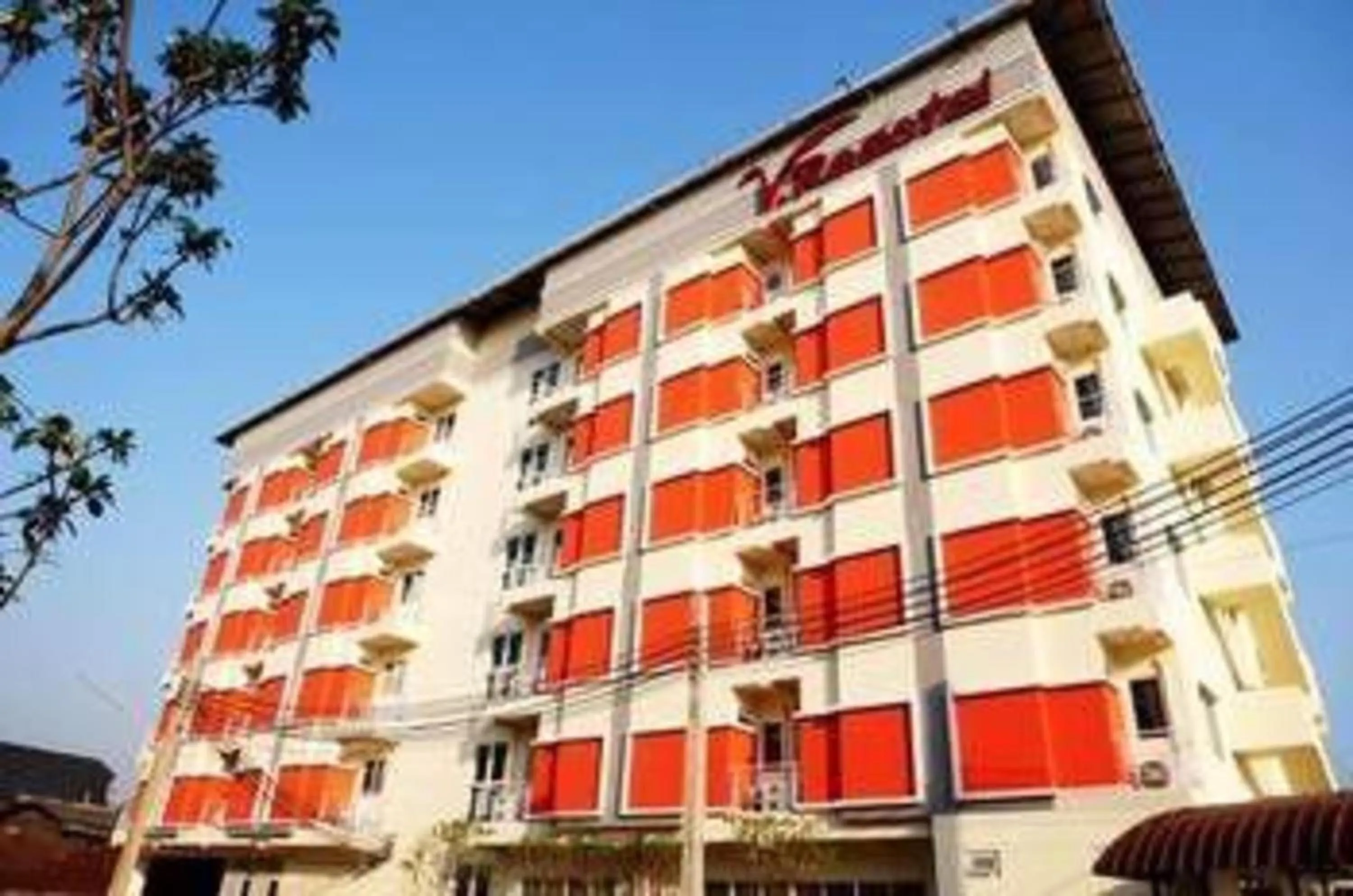 Property building in Collection O VResotel