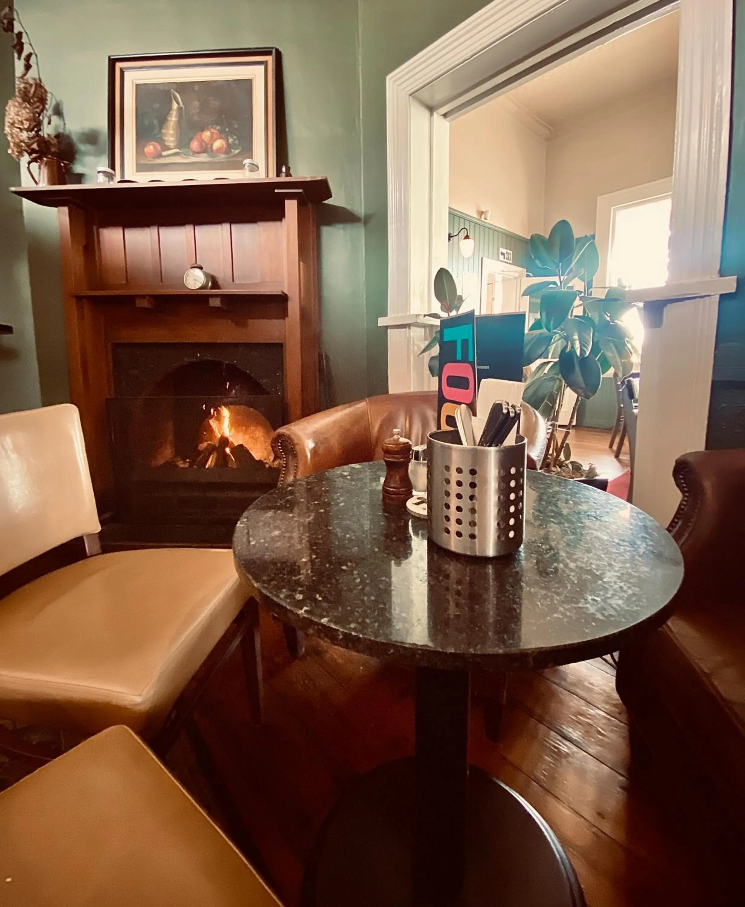 Restaurant/places to eat in The Daylesford Hotel