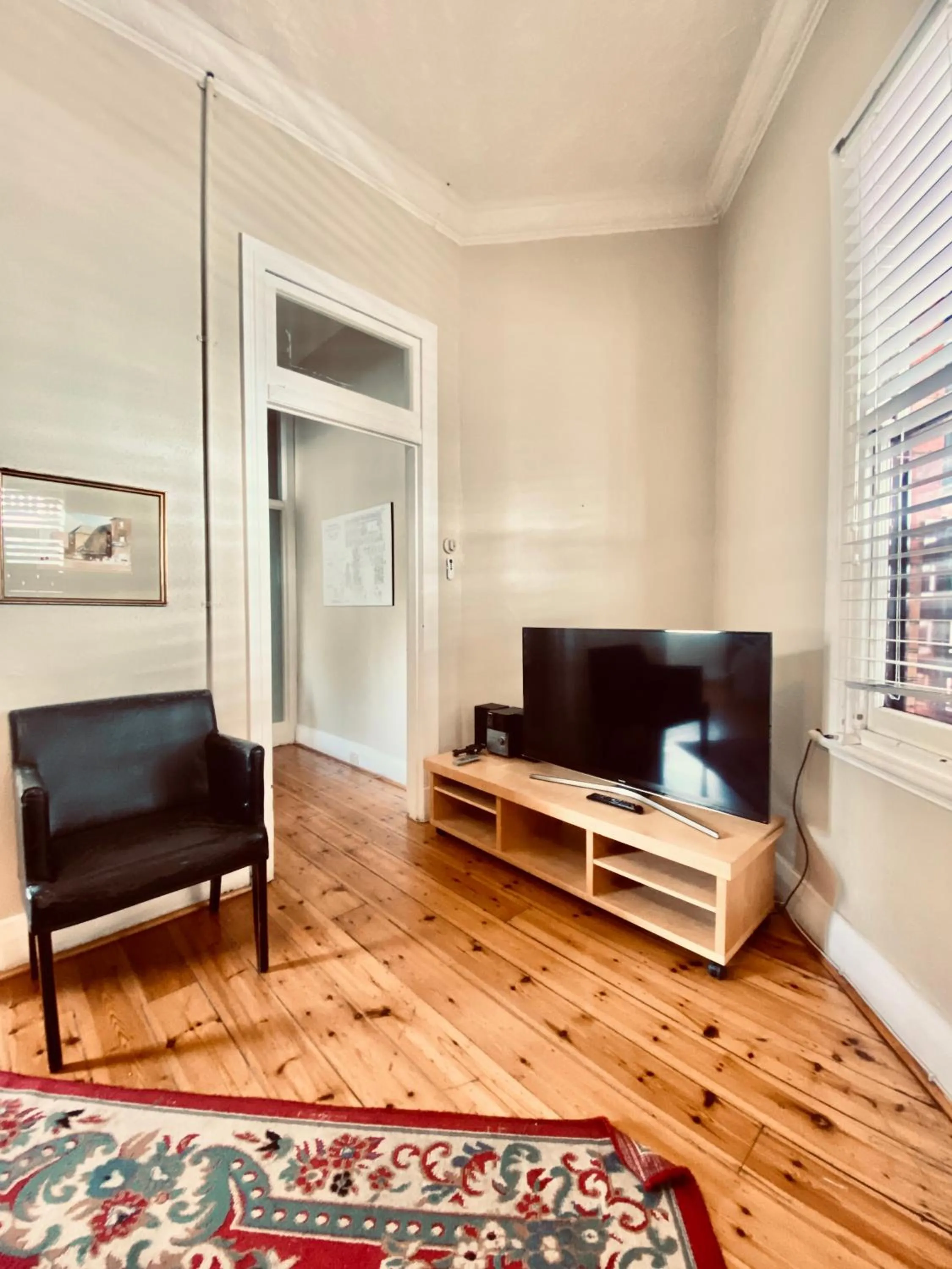 TV and multimedia, TV/Entertainment Center in The Daylesford Hotel