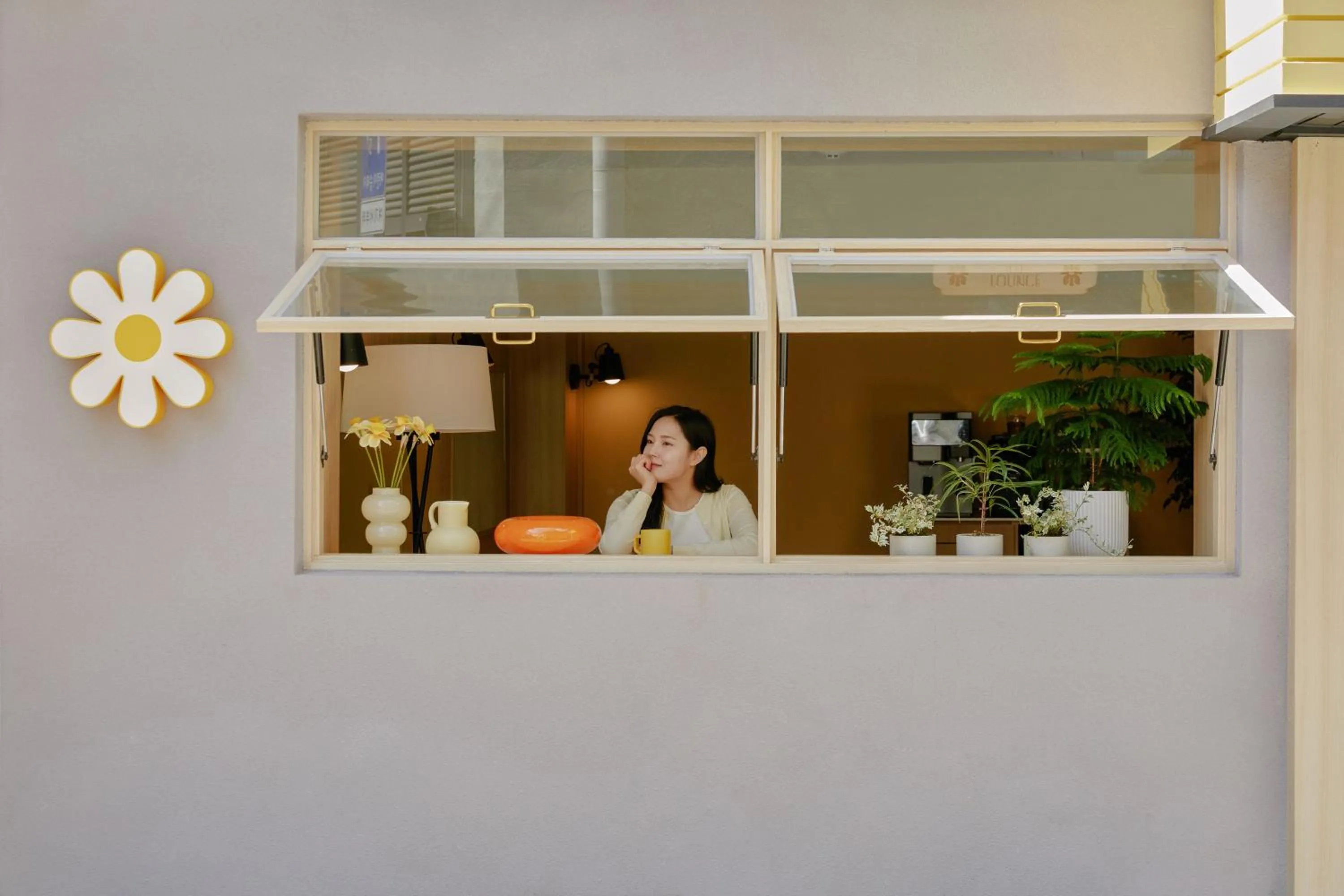 Facade/entrance in Myeongdong Guesthouse Como