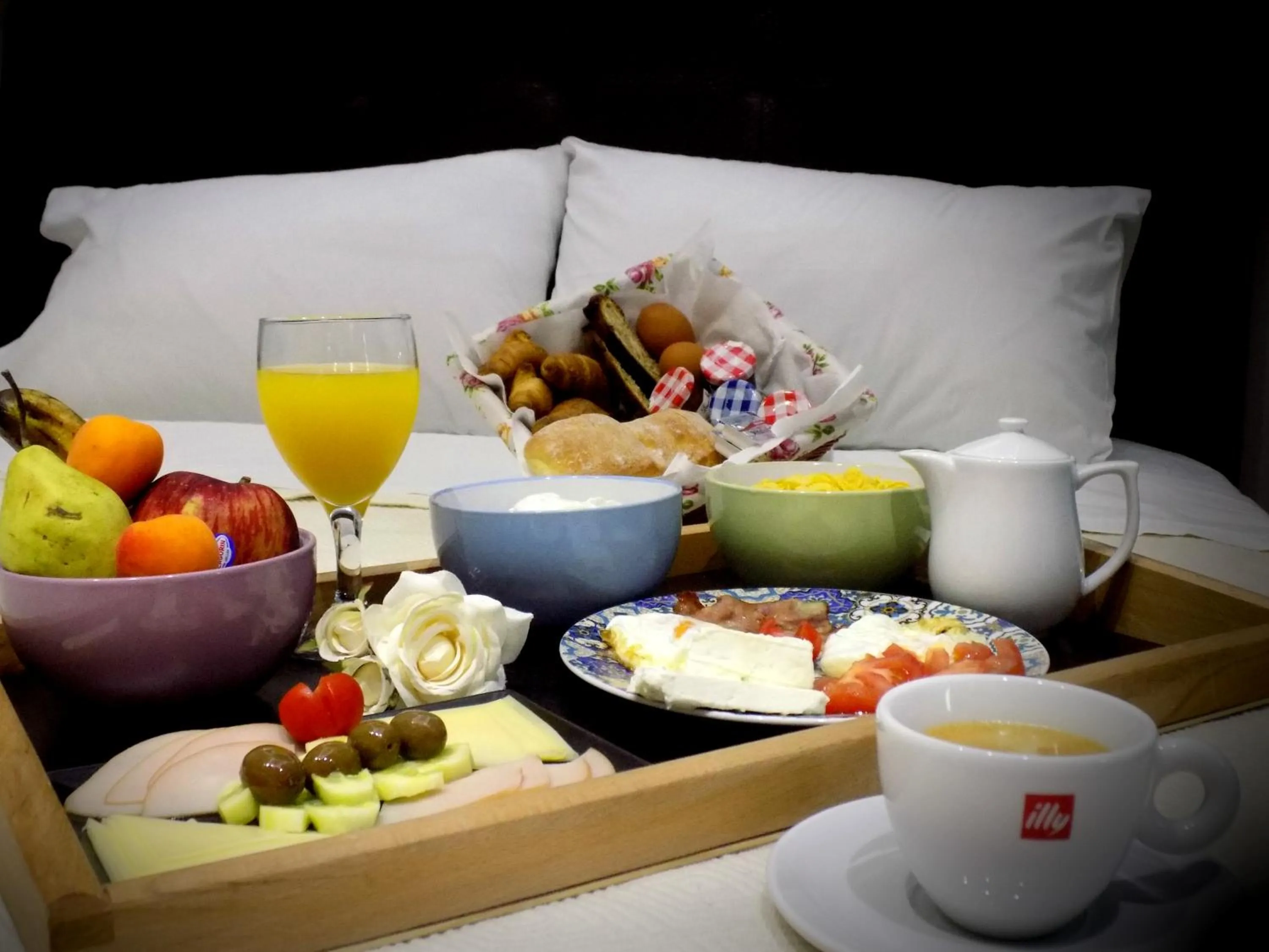 Breakfast in Anemi Leros Apartments