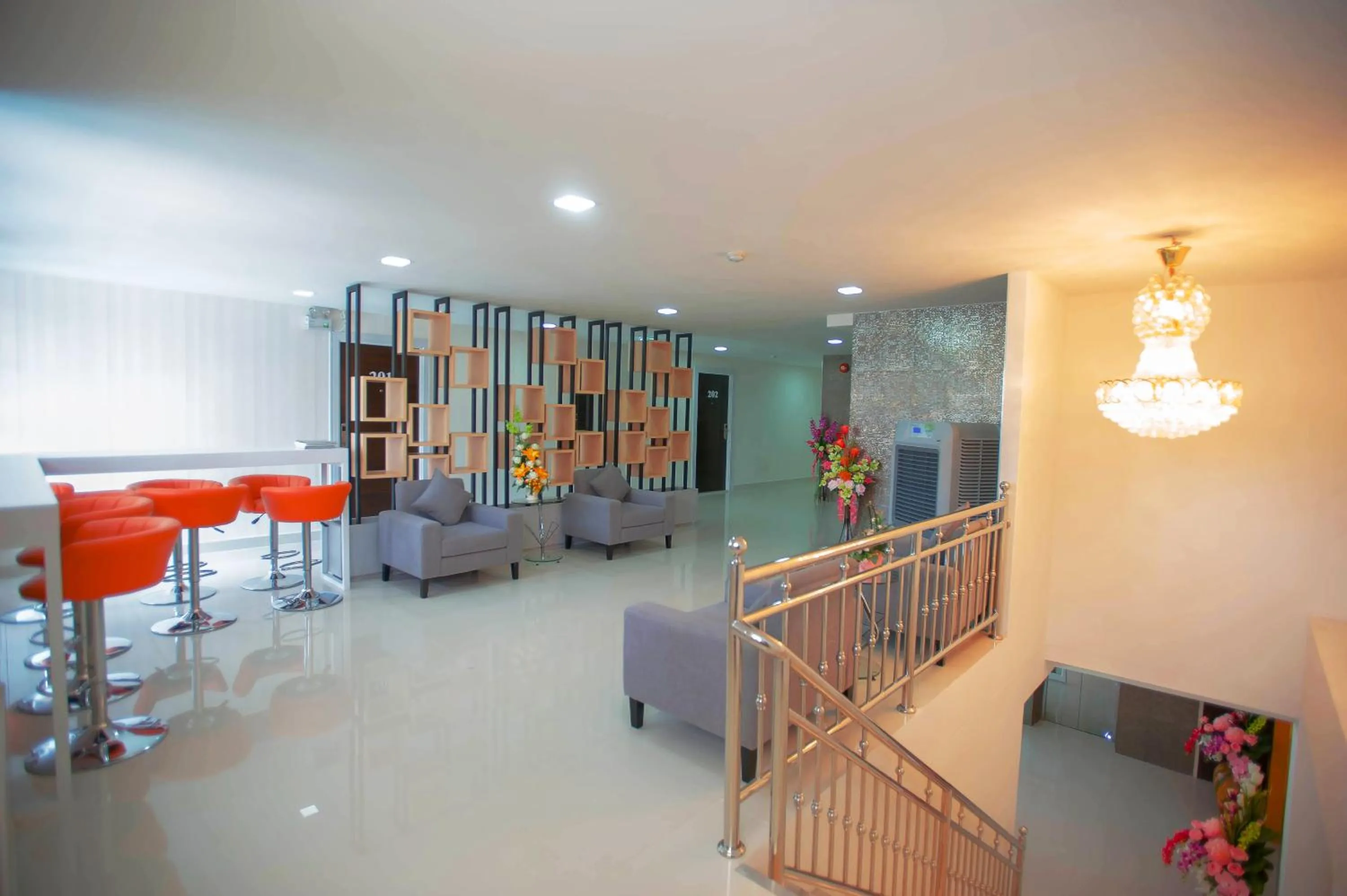 Communal lounge/ TV room in Family Hotel Khon Kaen - แฟมิลี่ โฮเทล ขอนแก่น