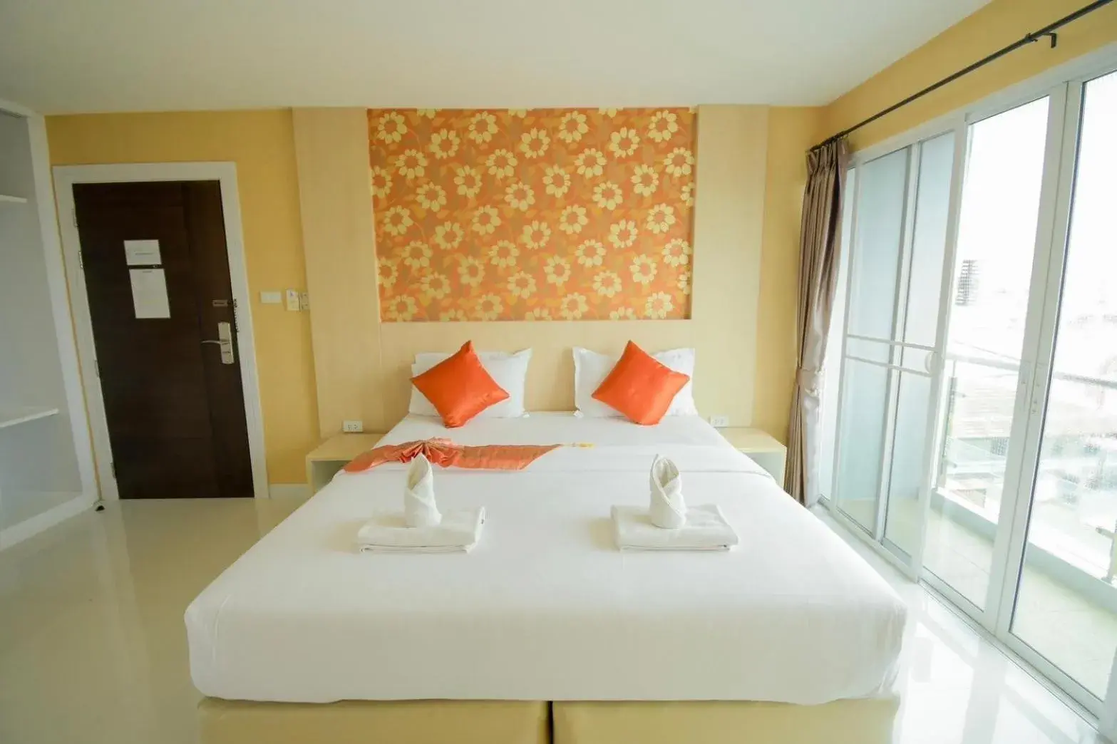 Deluxe Double Room in Family Hotel Khon Kaen - แฟมิลี่ โฮเทล ขอนแก่น Deluxe Double Room in Family Hotel Khon Kaen - แฟมิลี่ โฮเทล ขอนแก่น