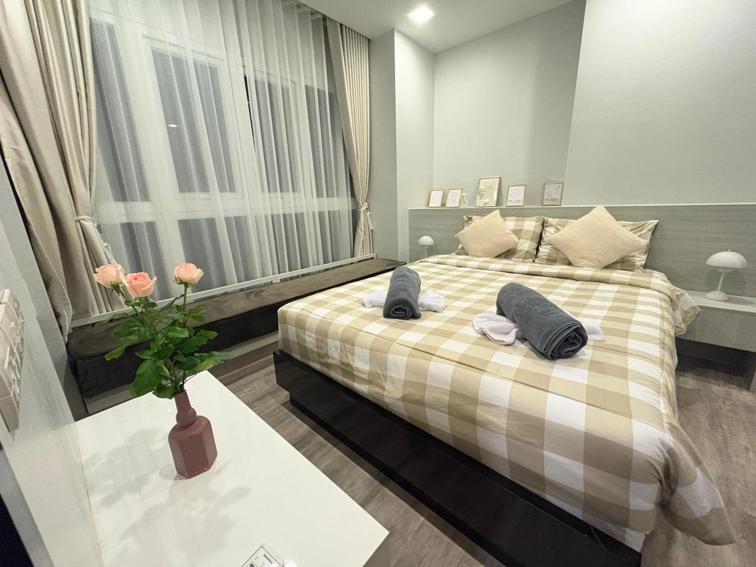 Bed in The Prio condo By PP