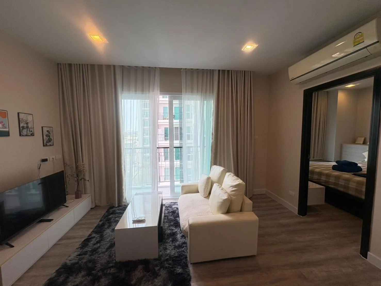 Bed in The Prio condo By PP