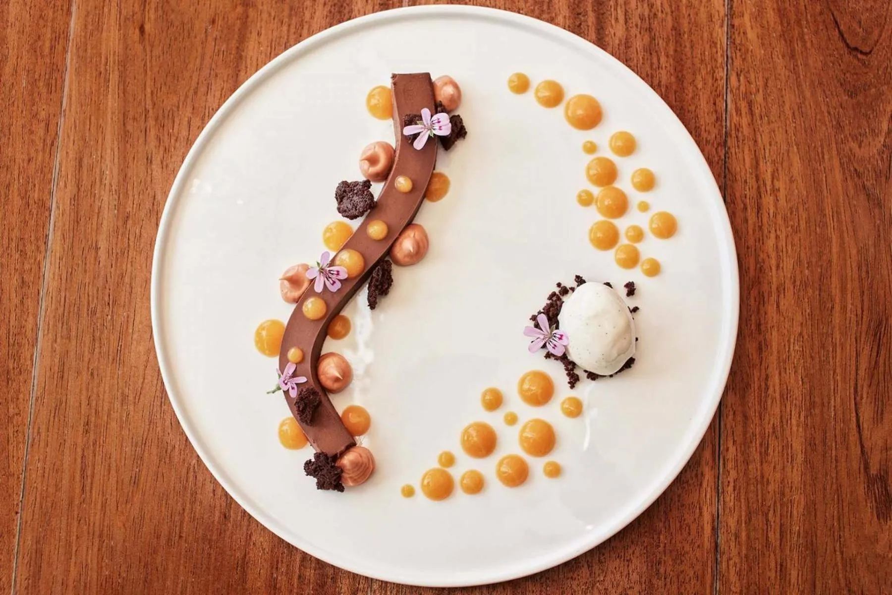 Restaurant/places to eat in Amber Light Villas