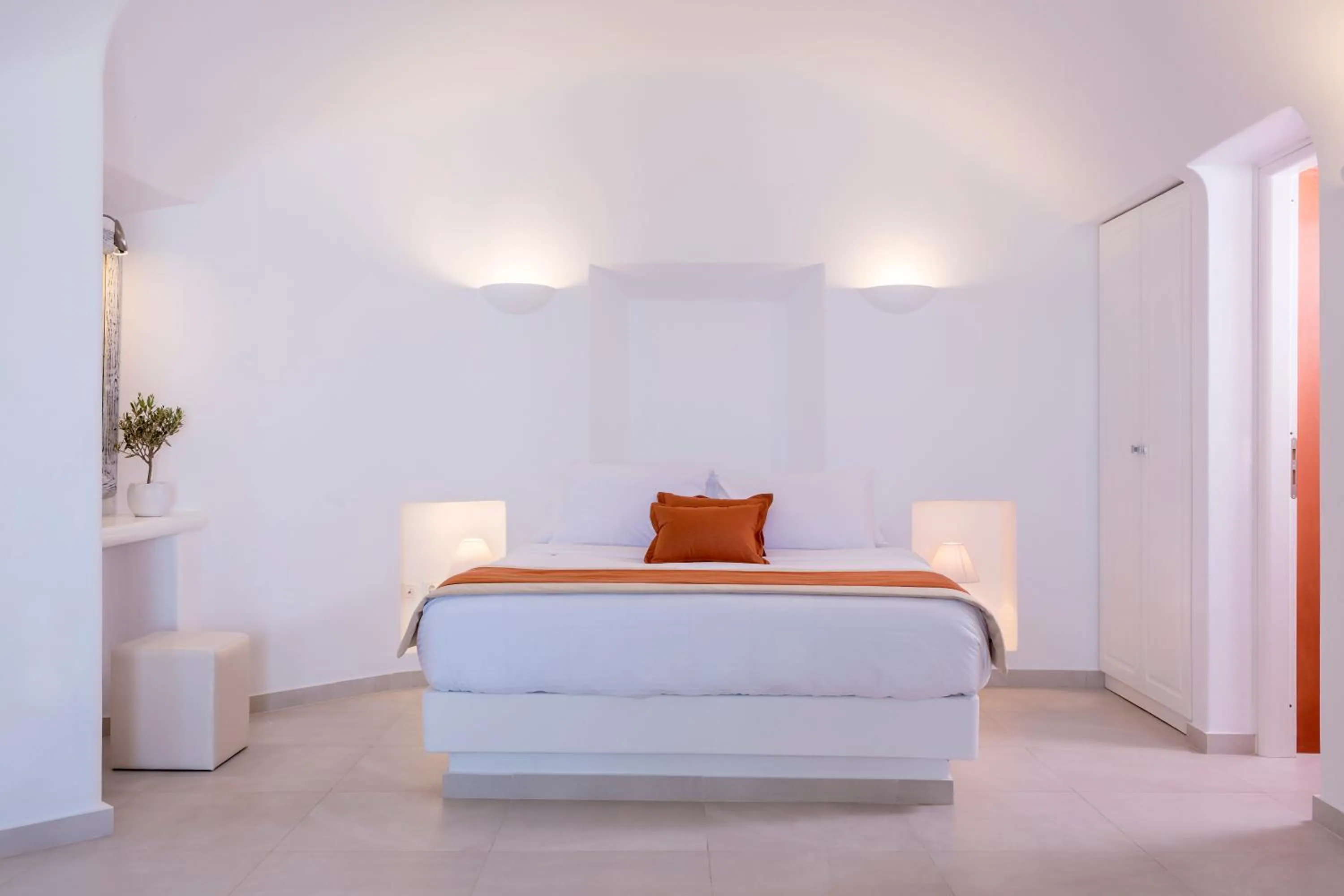 Bed in Amber Light Villas