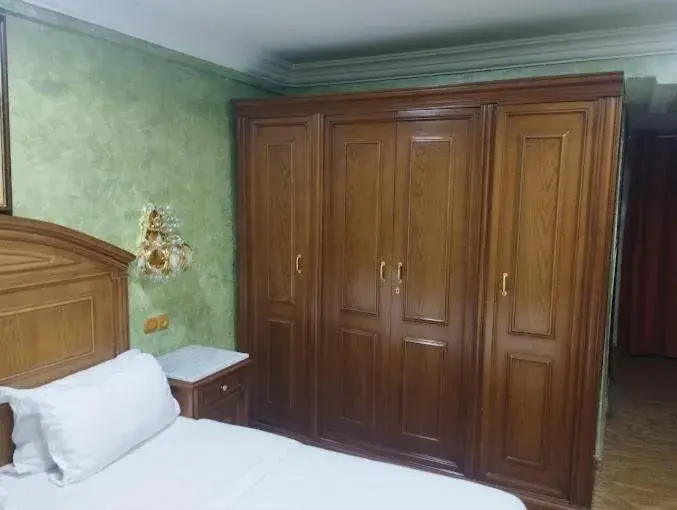 Bed in Hotel Ville Des Roses Bed in Hotel Ville Des Roses